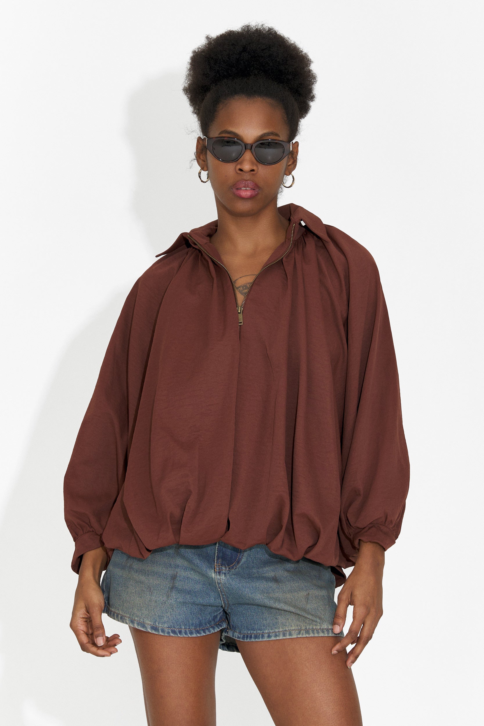 Jeans corti blu casual per donne di Cherele Bogas