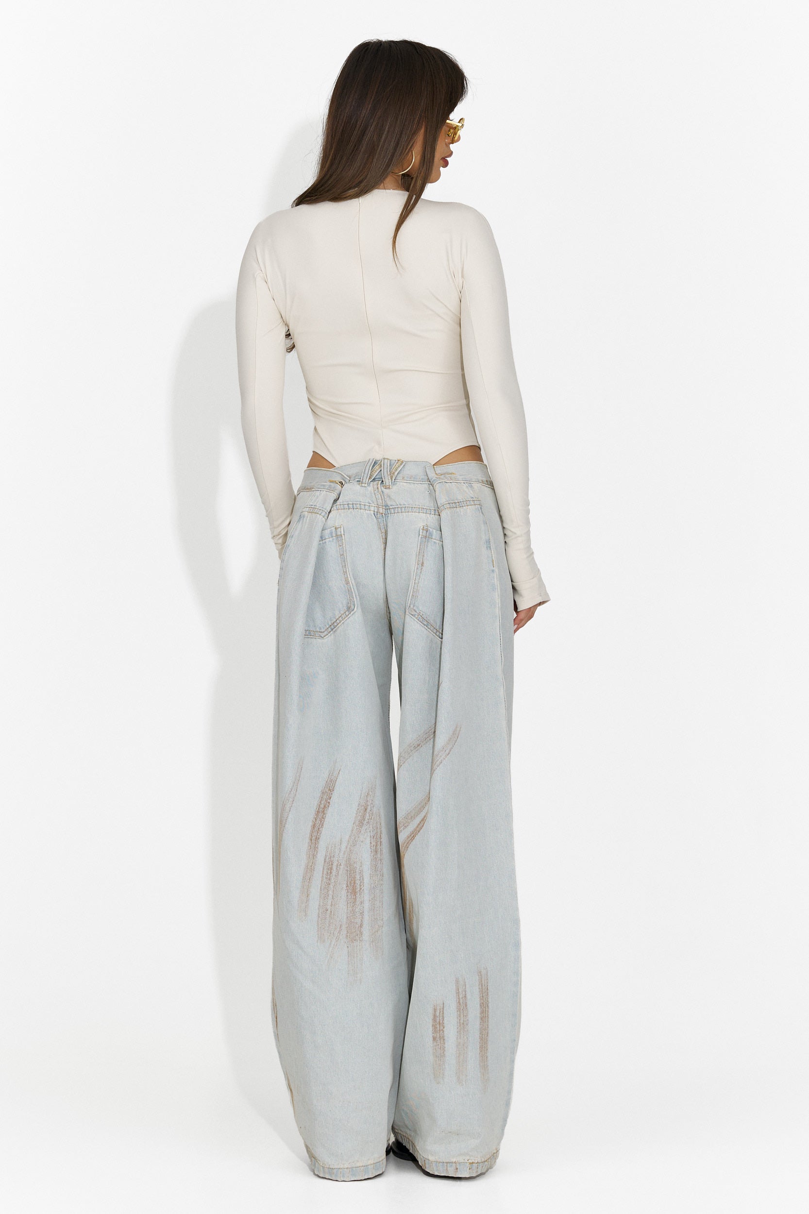 Elegante Body da Donna in Crema di Mioala Bogas