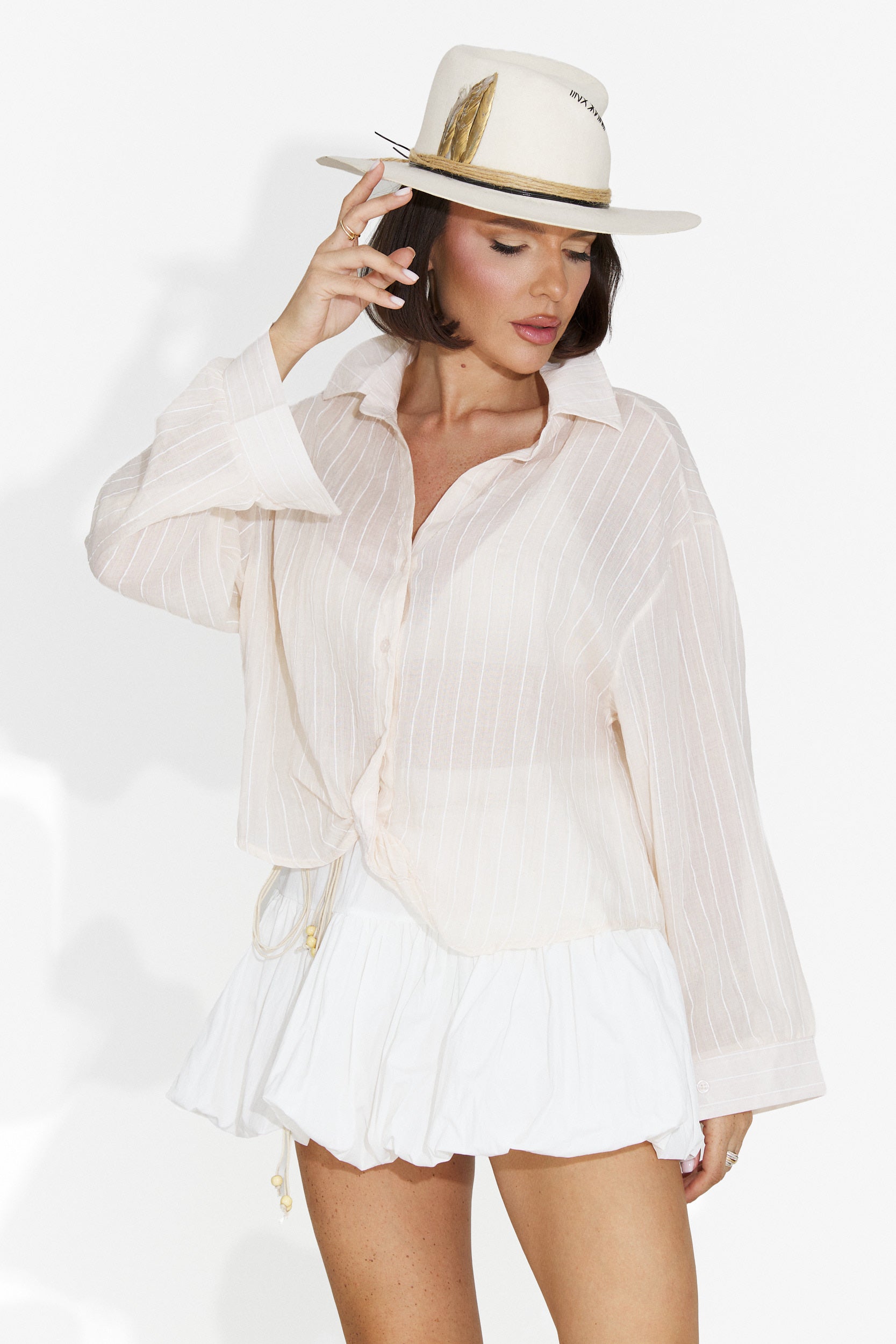 Camicia casual beige da donna Teodoria Bogas