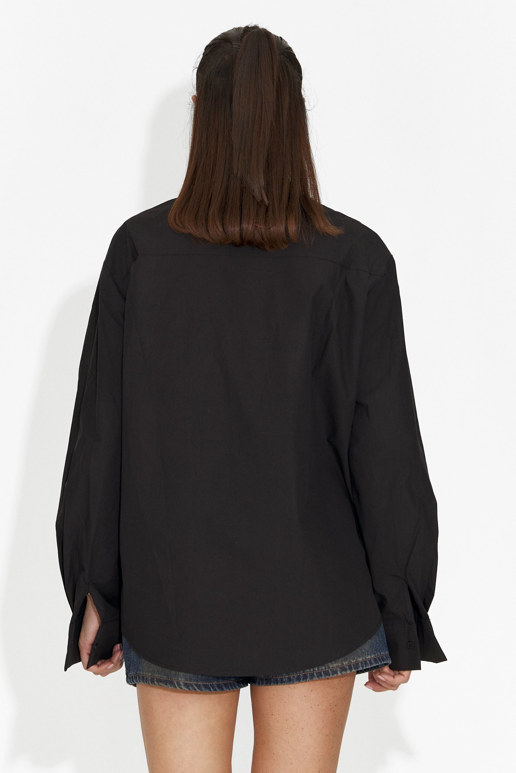 Camicia Casual Nera da Donna di Edinea Bogas