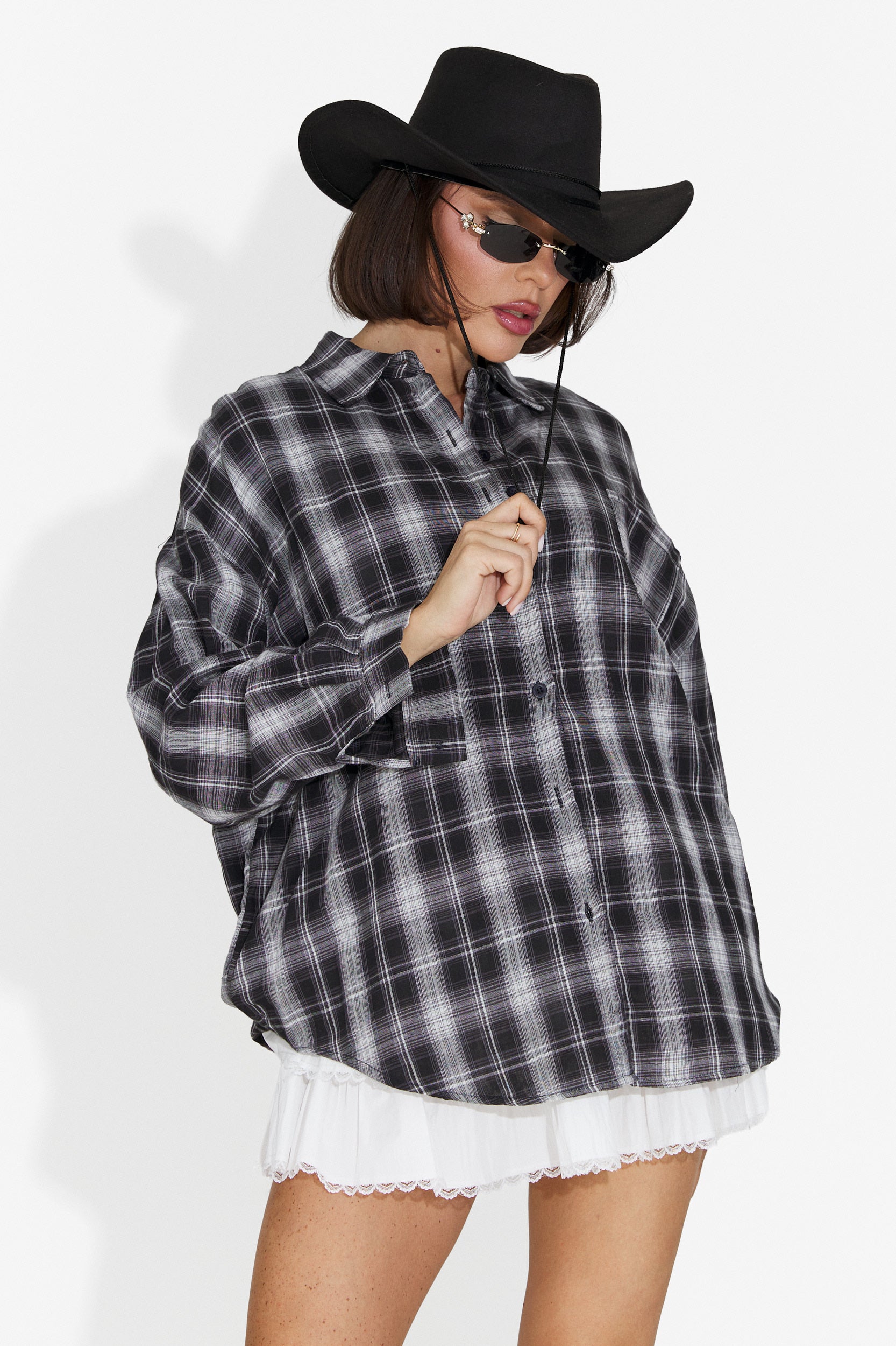 Camicia Casual Nera da Donna di Letiza Bogas