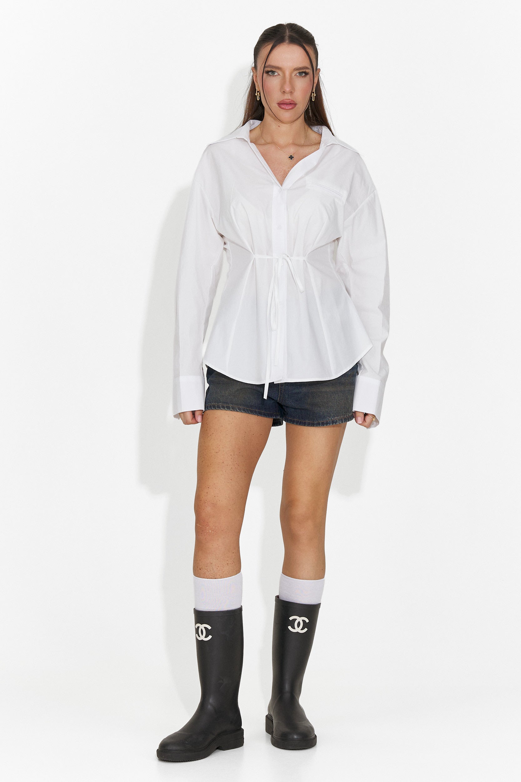 Elegante camicetta bianca da donna Alesya Bogas