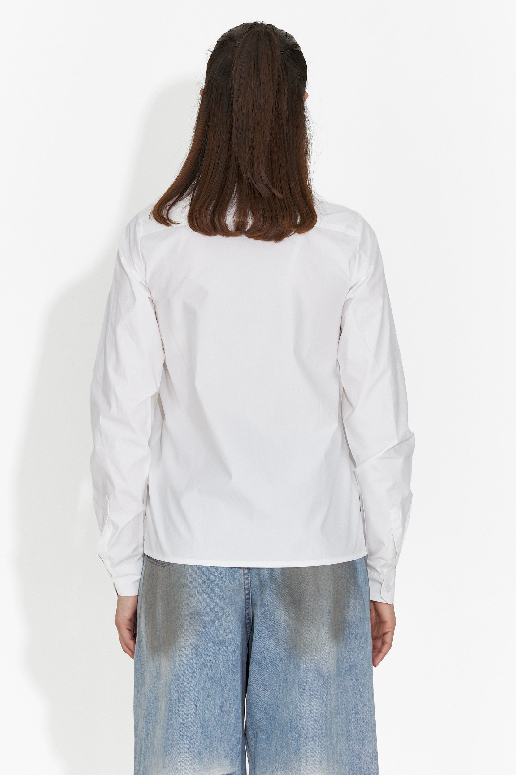 Elegante camicetta bianca da donna di Jetie Bogas