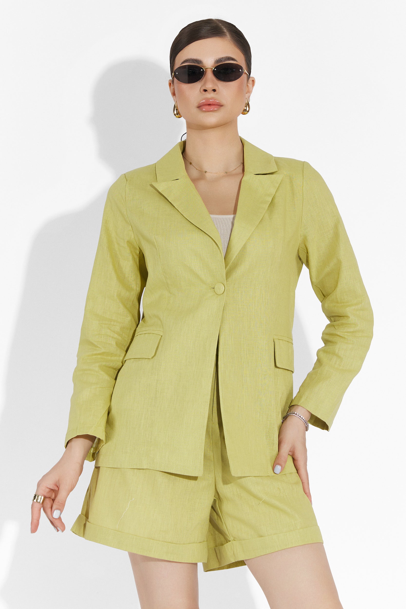 Completo con pantaloncini verde lime Dodle Bogas