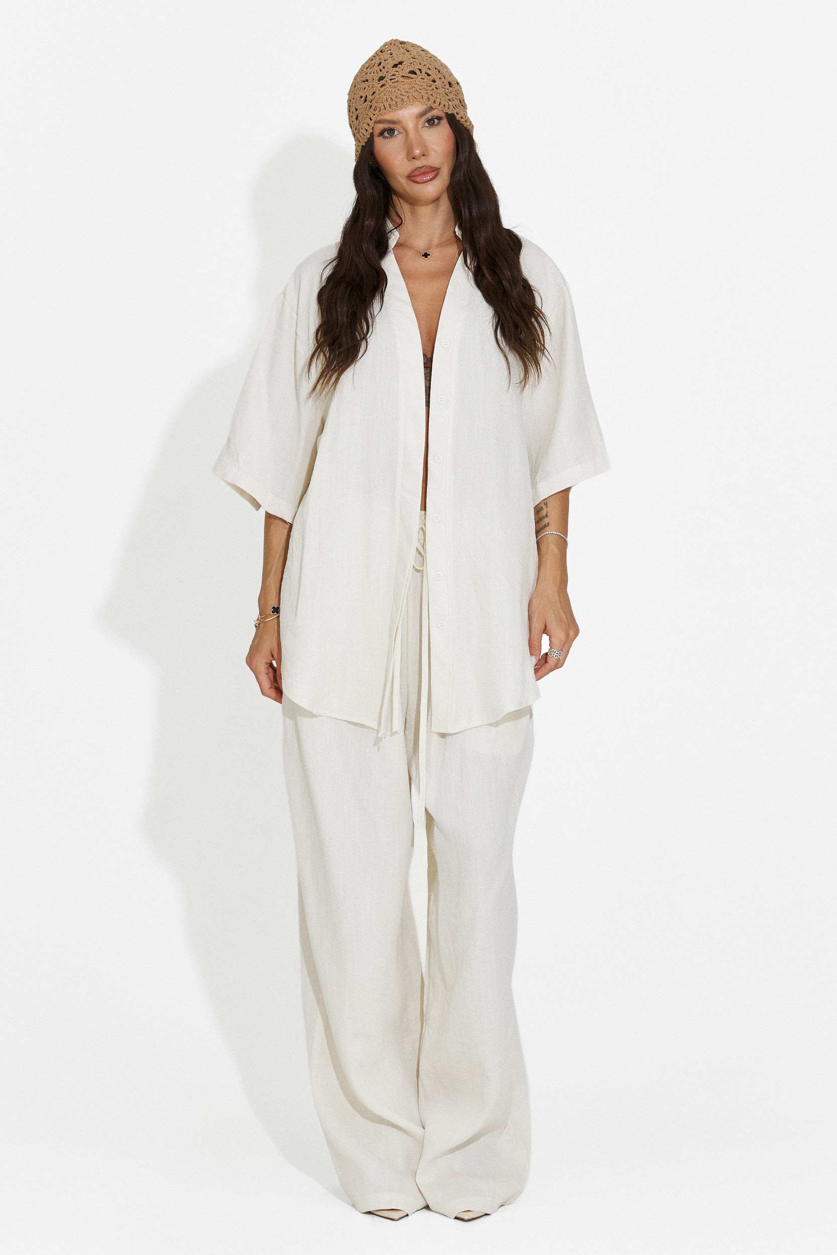 Completo donna camicia + pantaloni beige Carolia Bogas