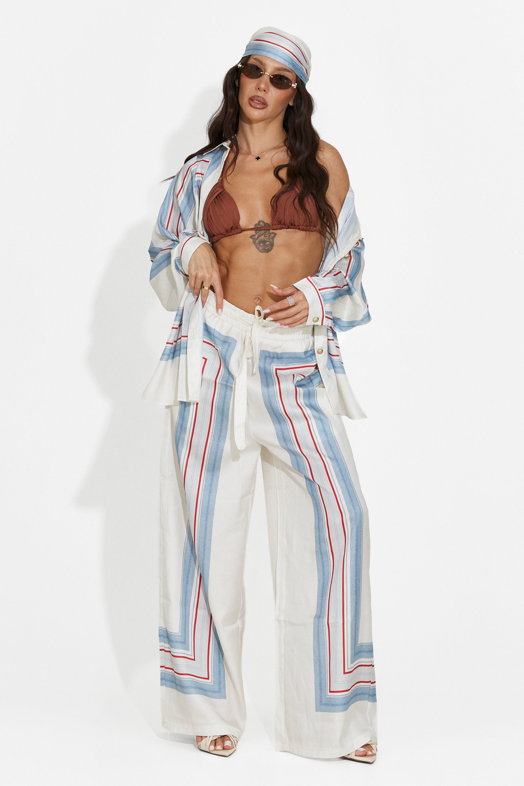 Completo donna camicia + pantaloni + sciarpa azzurro Yalda Bogas