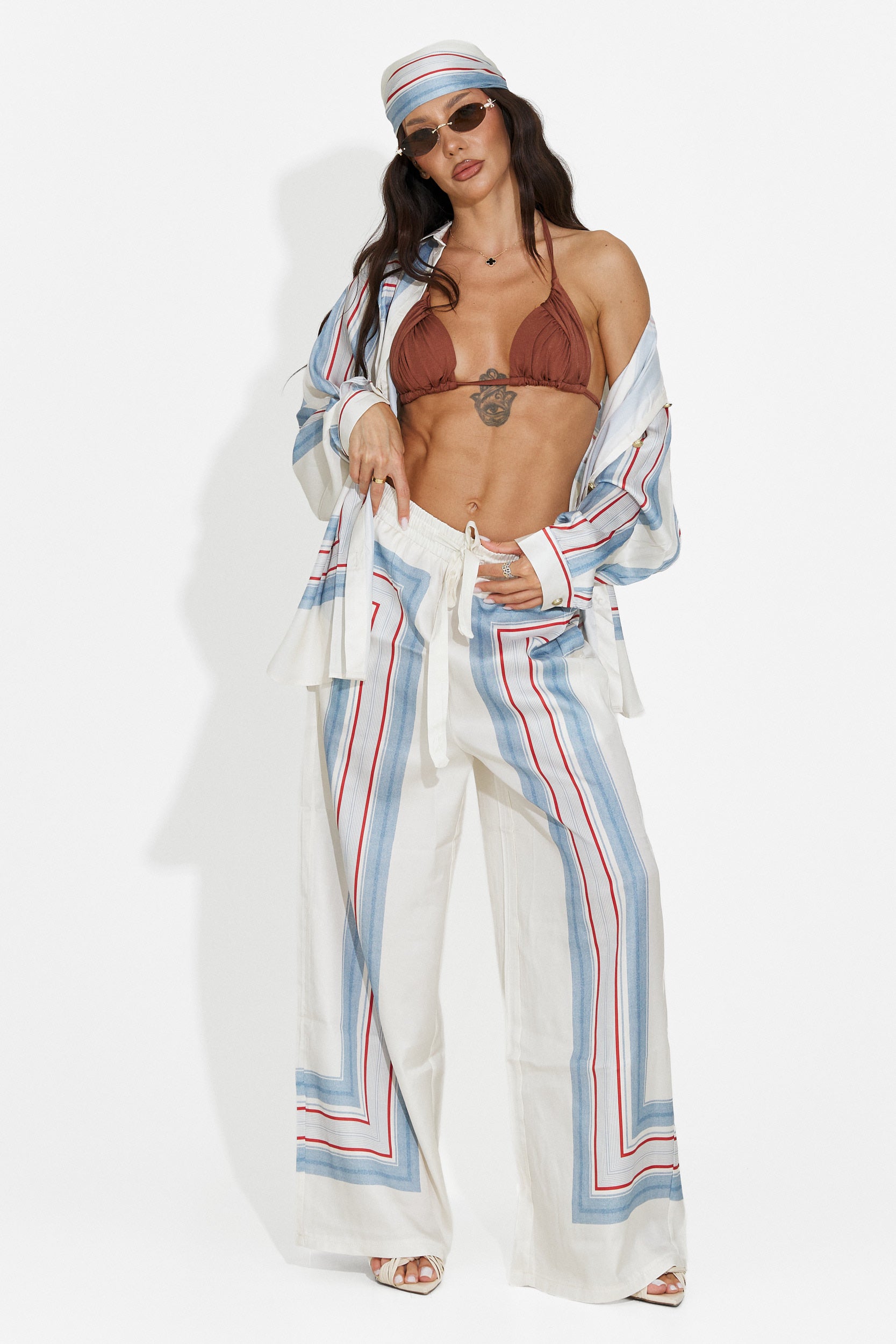 Completo donna camicia + pantaloni + sciarpa azzurro Yalda Bogas
