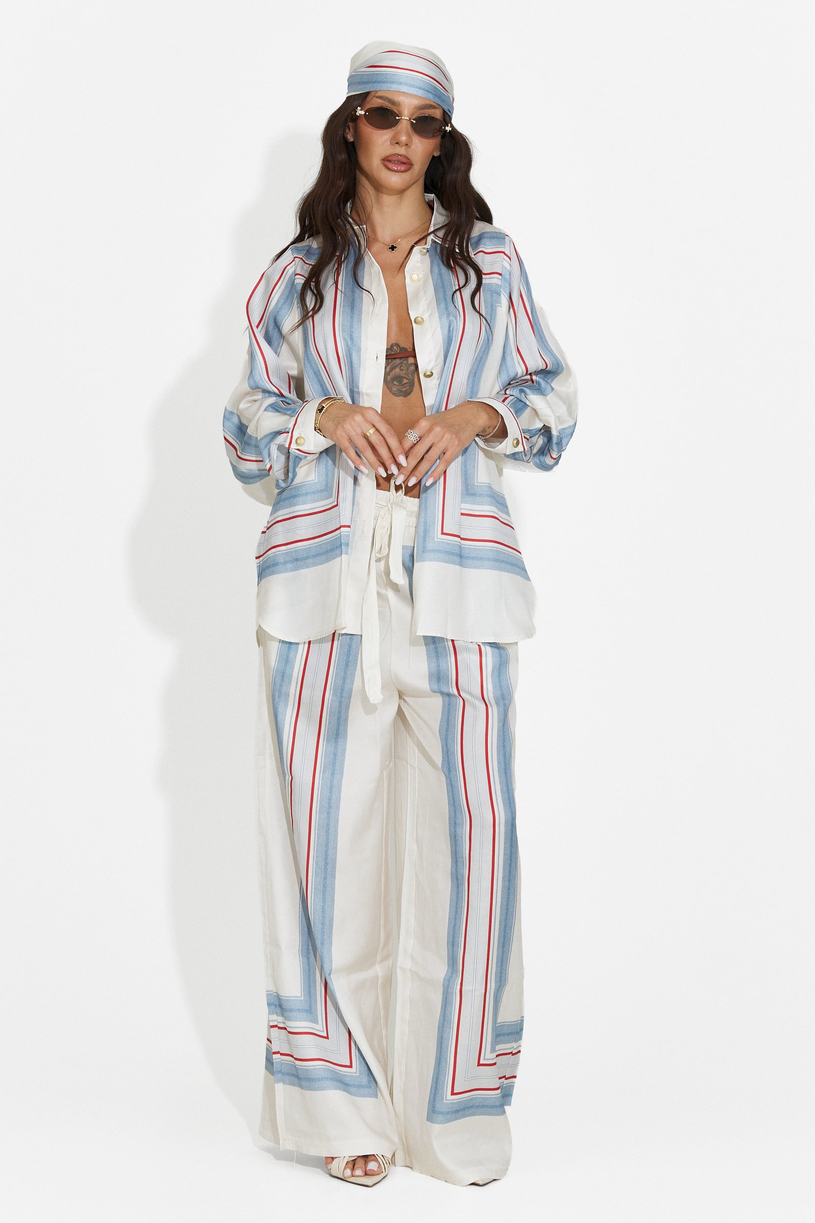 Completo donna camicia + pantaloni + sciarpa azzurro Yalda Bogas