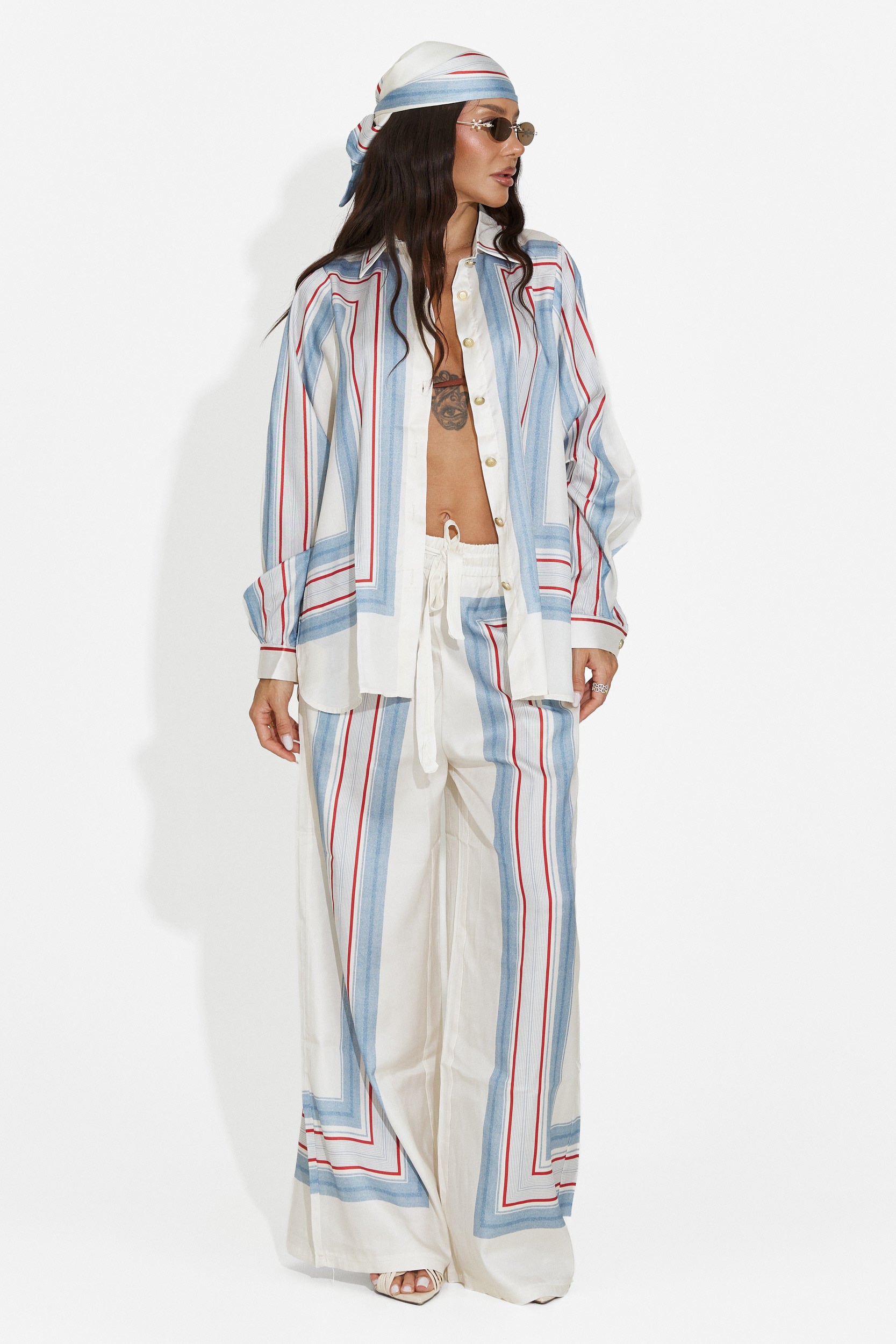 Completo donna camicia + pantaloni + sciarpa azzurro Yalda Bogas