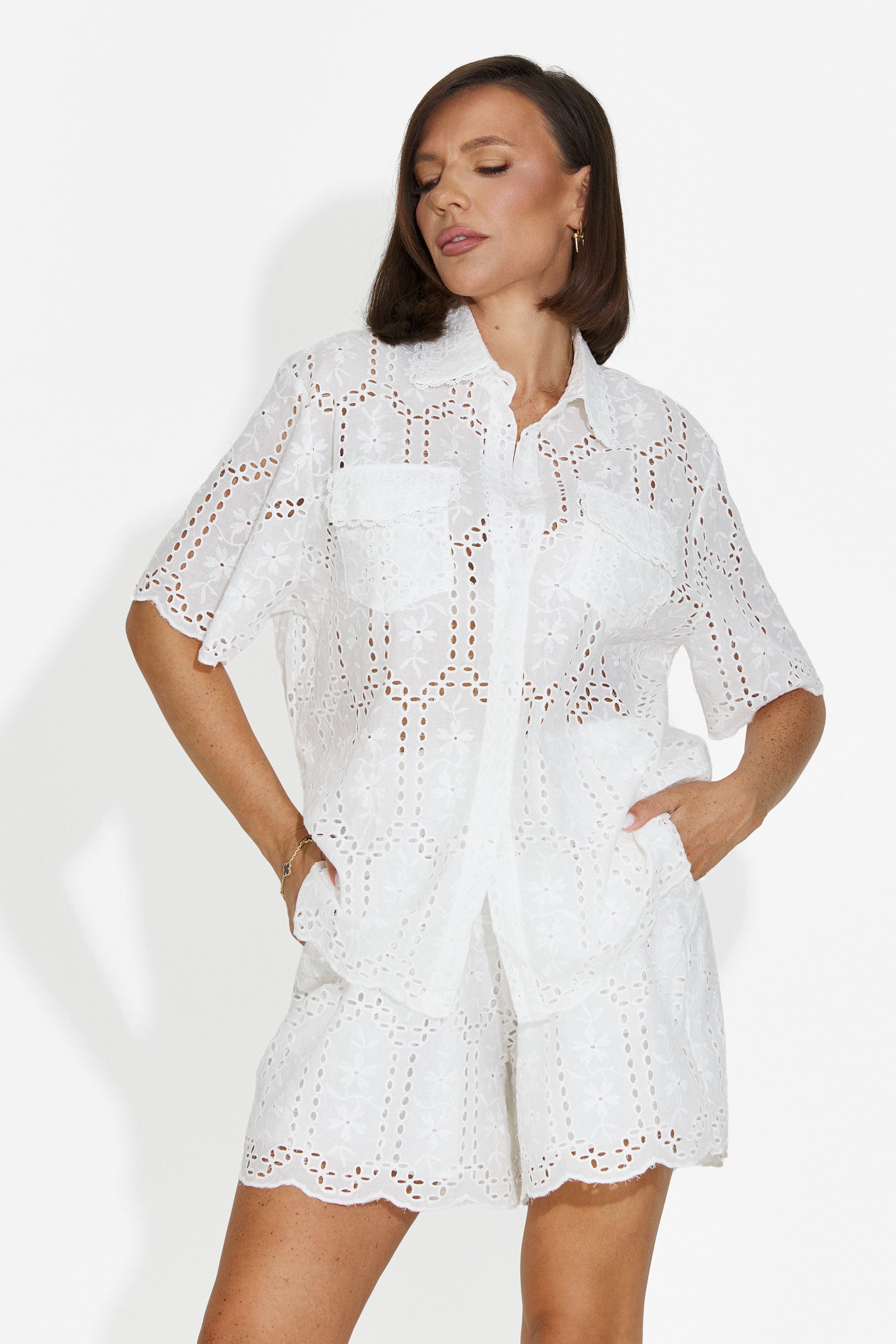 Completo da donna camicia + pantaloncini bianco Clarya Bogas