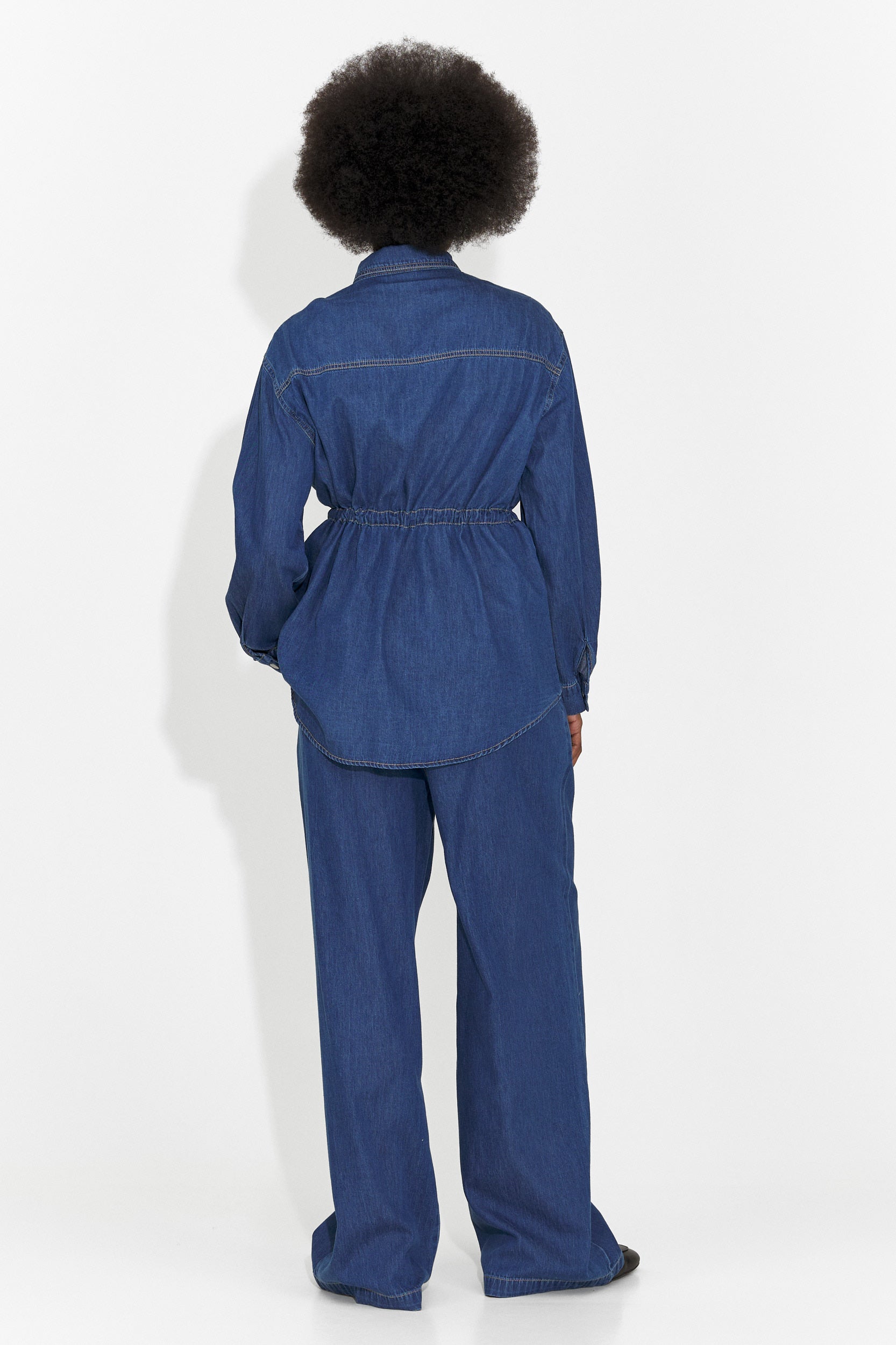 Casuale outfit blu da donna di Jesie Bogas
