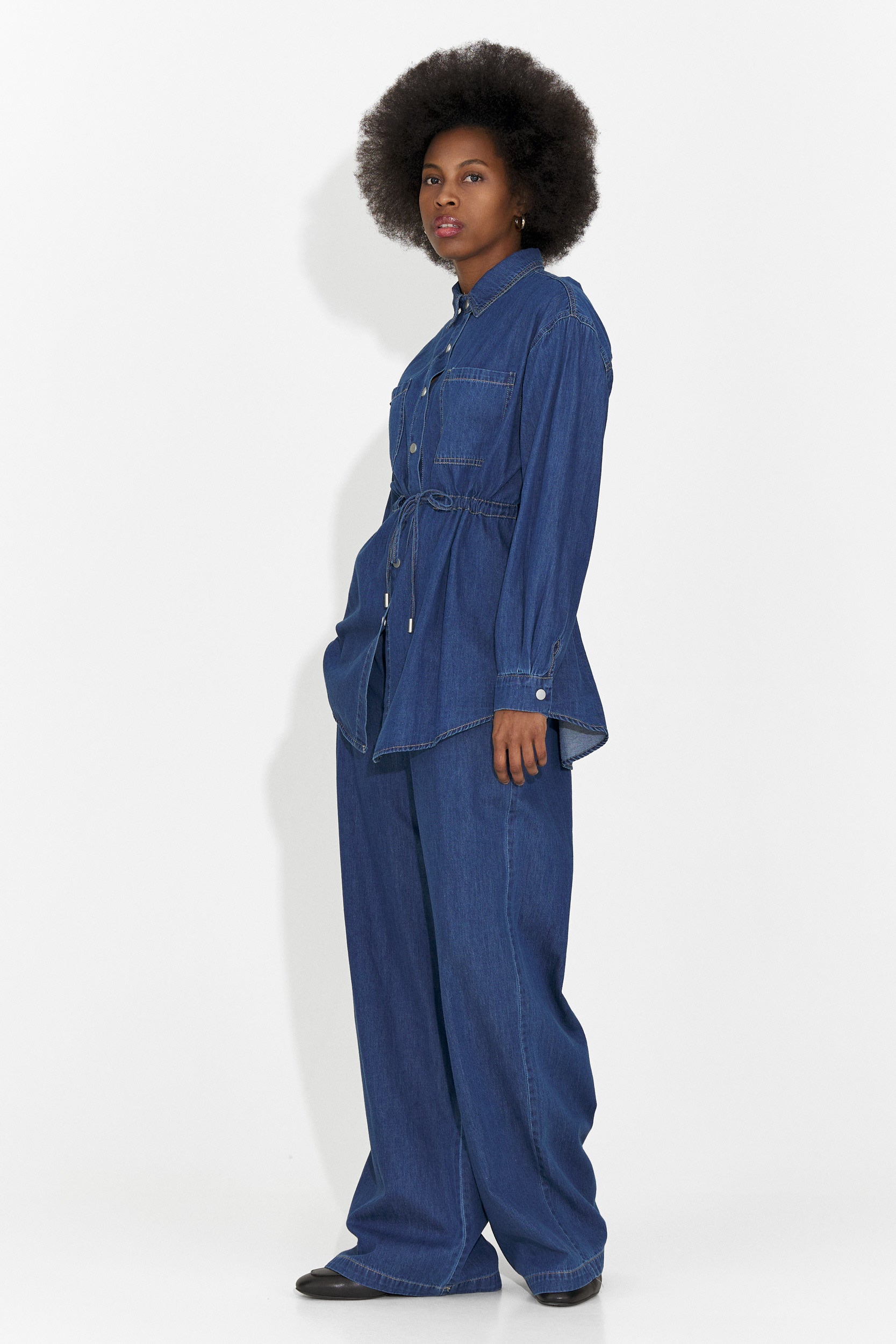 Casuale outfit blu da donna di Jesie Bogas