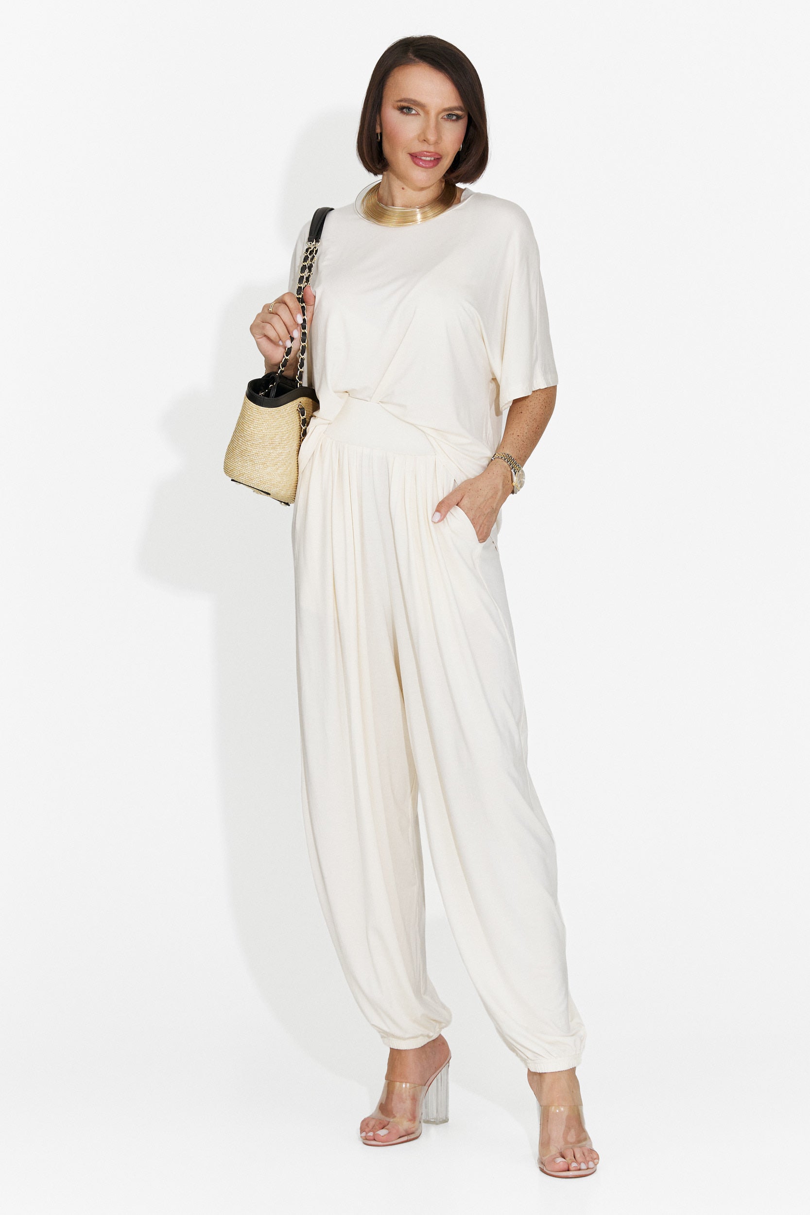 Tailleur da Donna di Giuliena Bogas con Pantaloni Bianchi