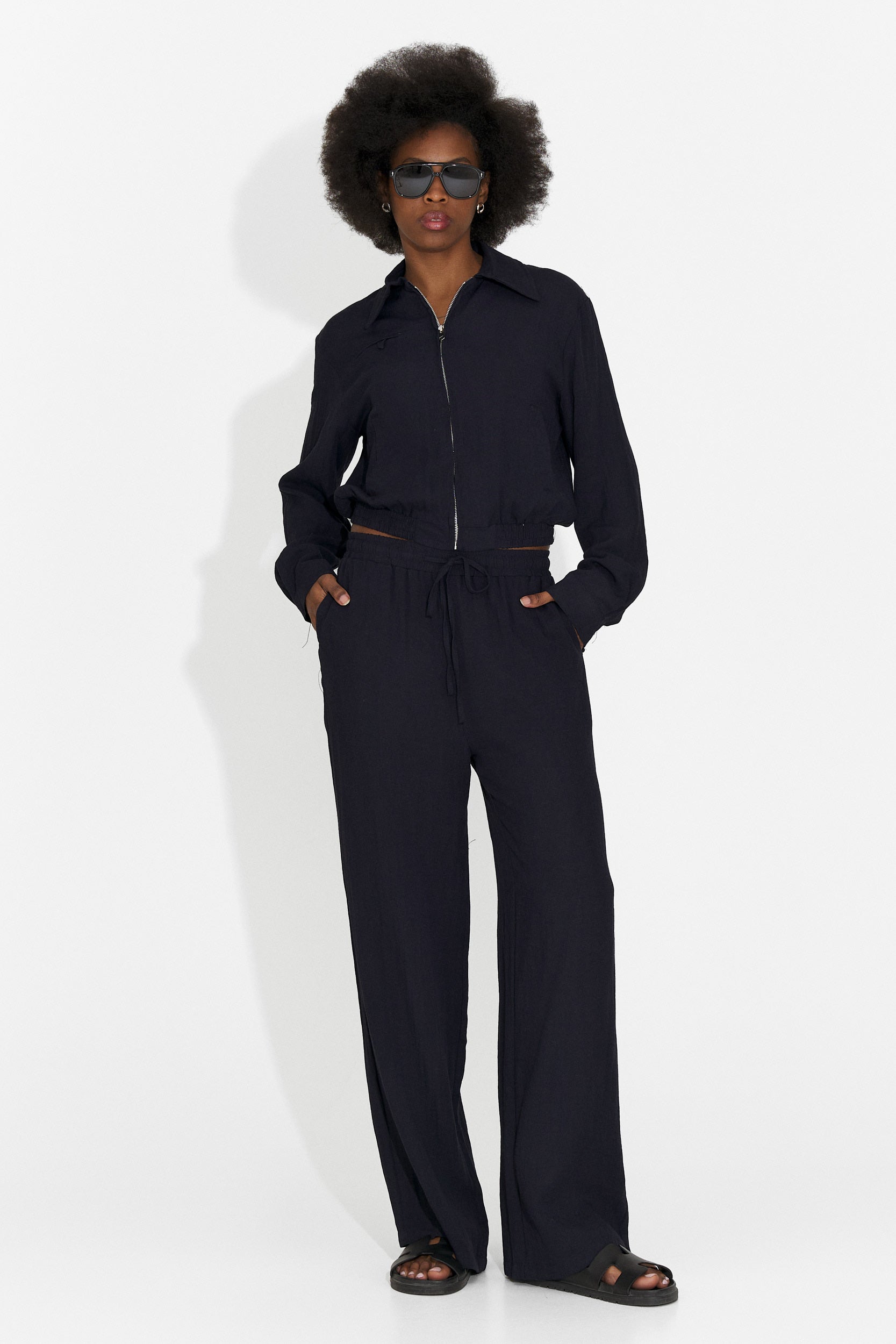 Tailleur da donna con pantaloni Tulip Bogas blu marino