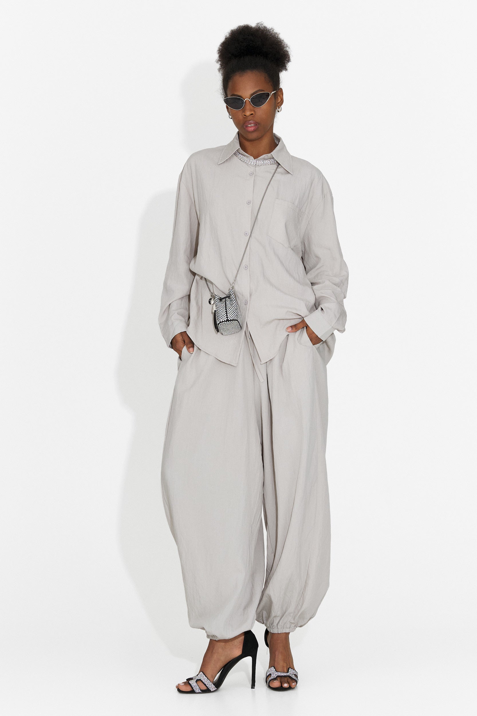 Tuta da Donna Kadea Bogas con Pantaloni Grigi