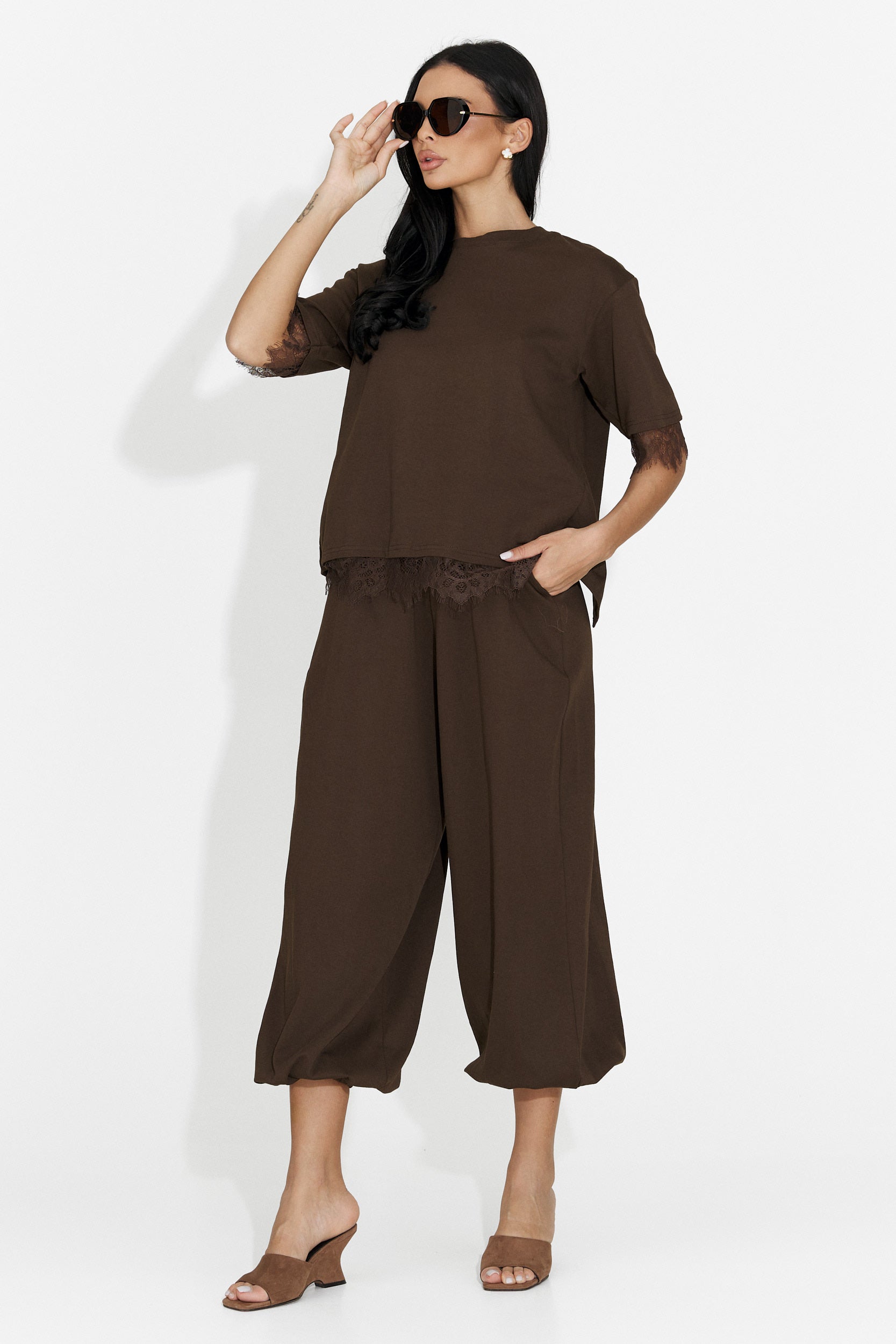 Compleu dama cu pantaloni maro Maila Bogas
