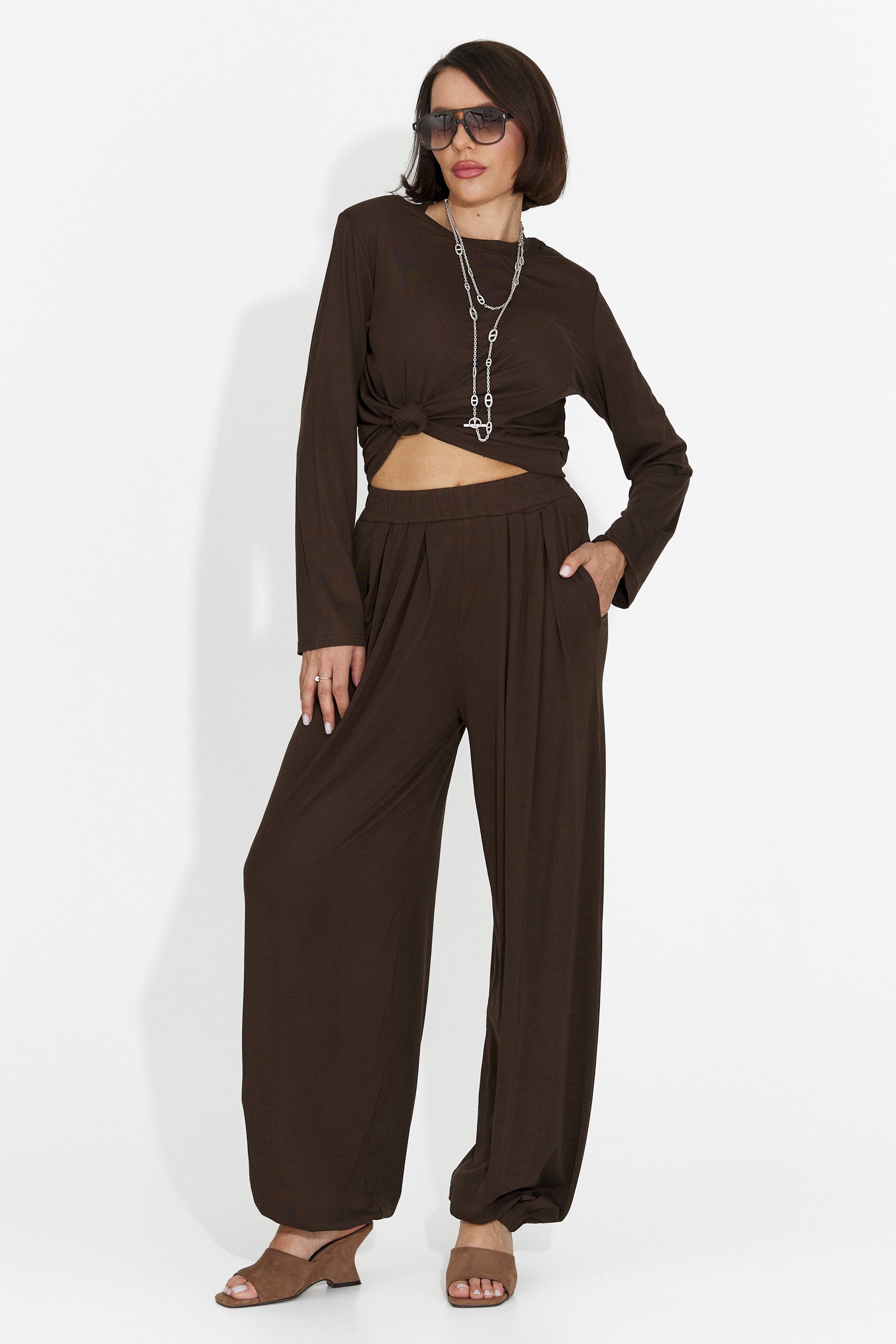 Tuta da donna Namay Bogas con pantaloni marroni