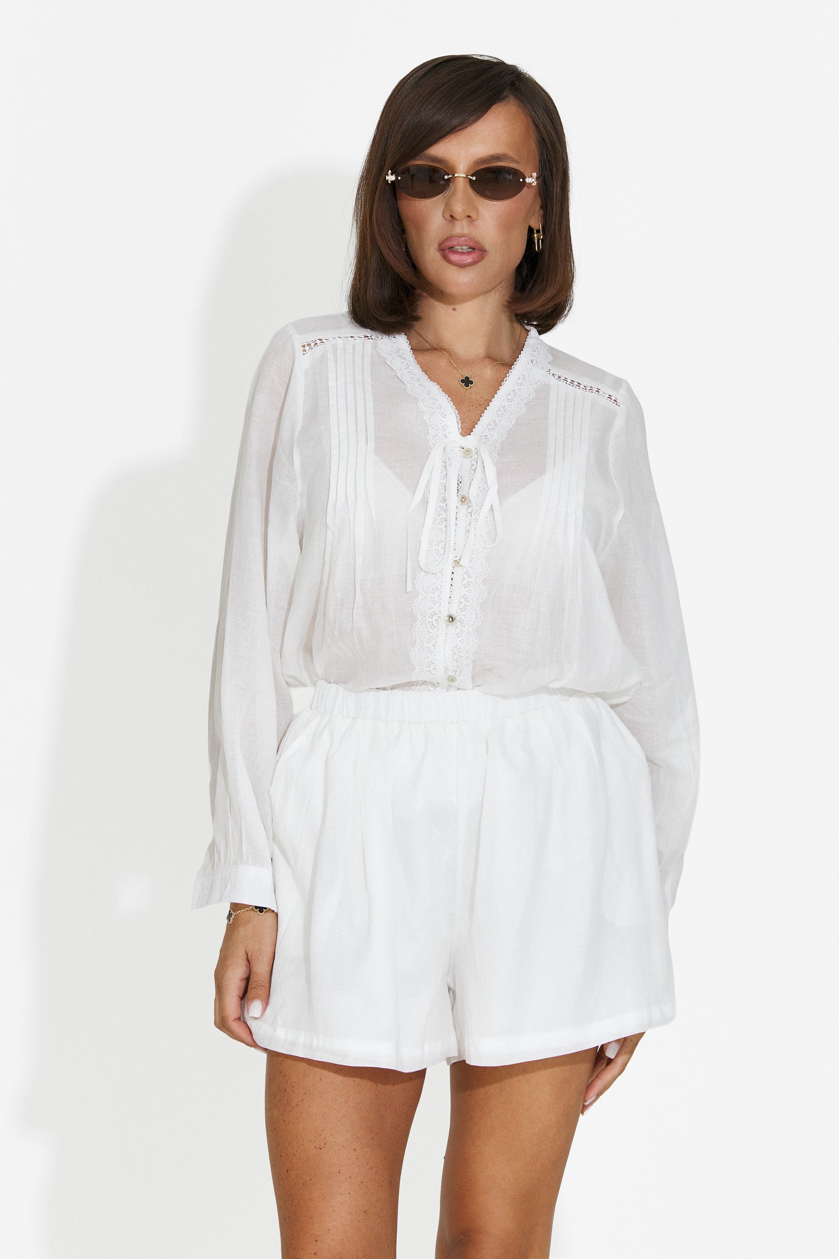 Completo donna con pantaloncini bianco Lekana Bogas