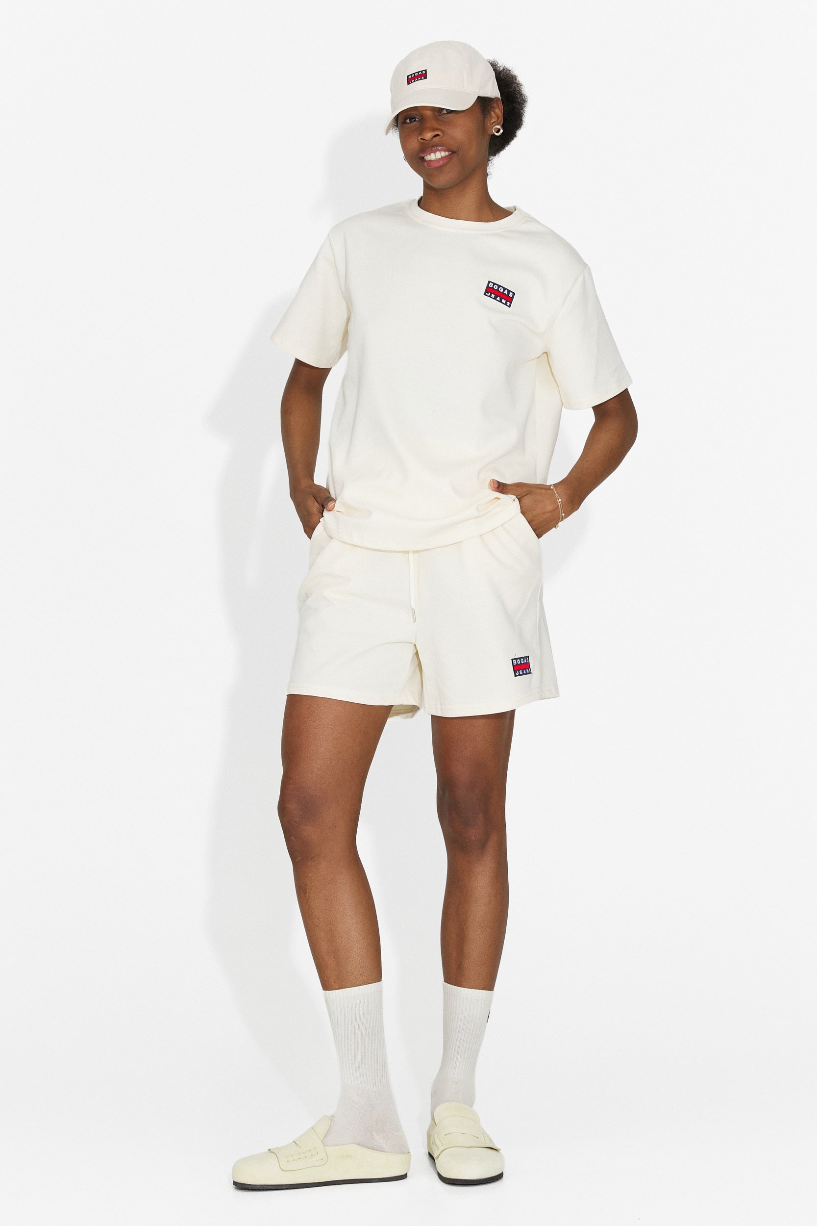 Set da Donna di Marva Bogas con Shorts Gialli