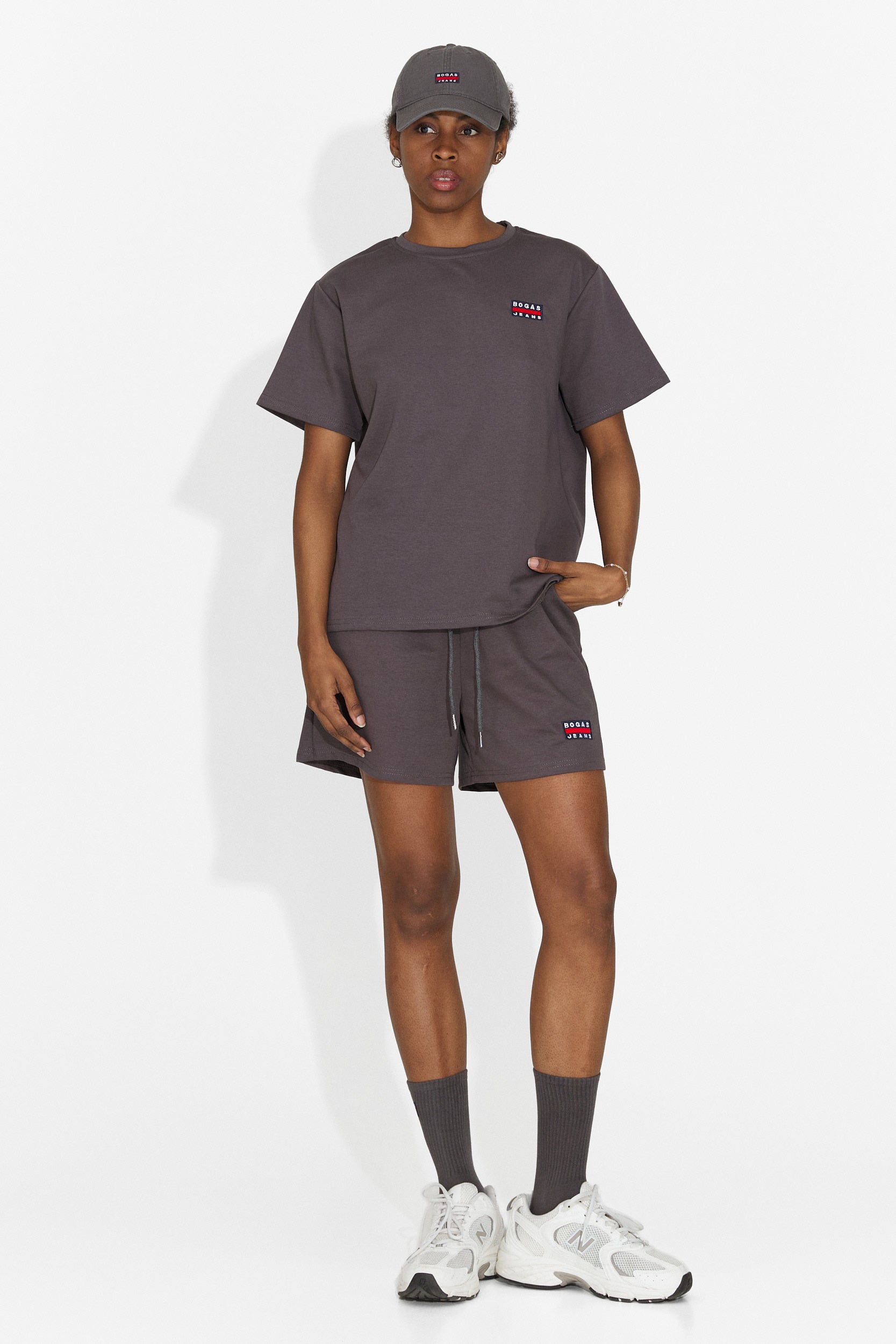 Set da Donna Marva Bogas con Pantaloncini Grigi