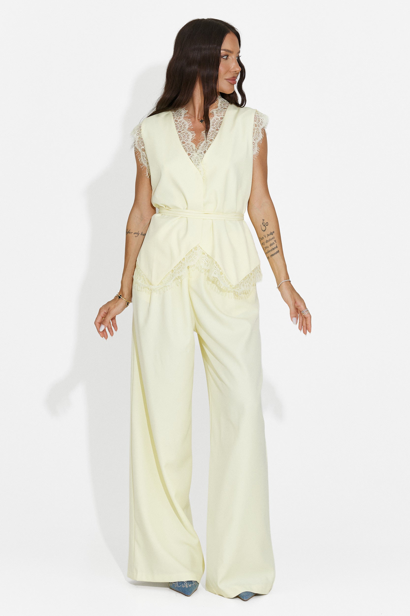 Completo donna gilet + pantaloni giallo Felania Bogas
