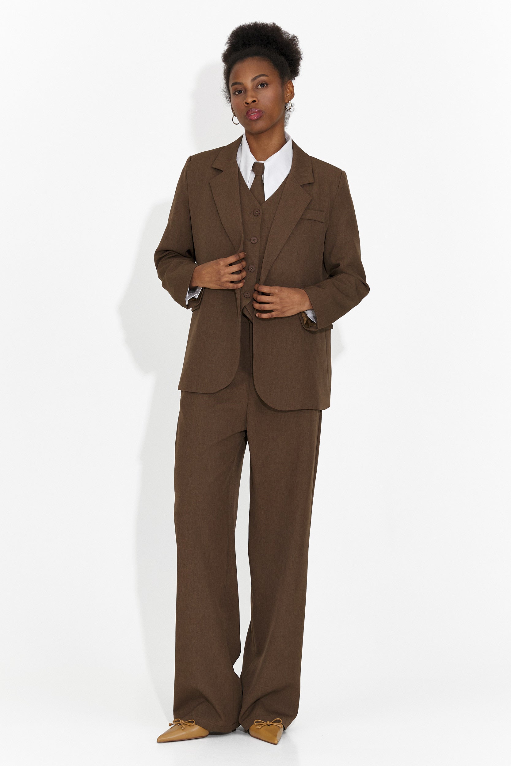 4 Pezzi Completo Pantaloni + Gilet + Giacca + Cravatta Marrone