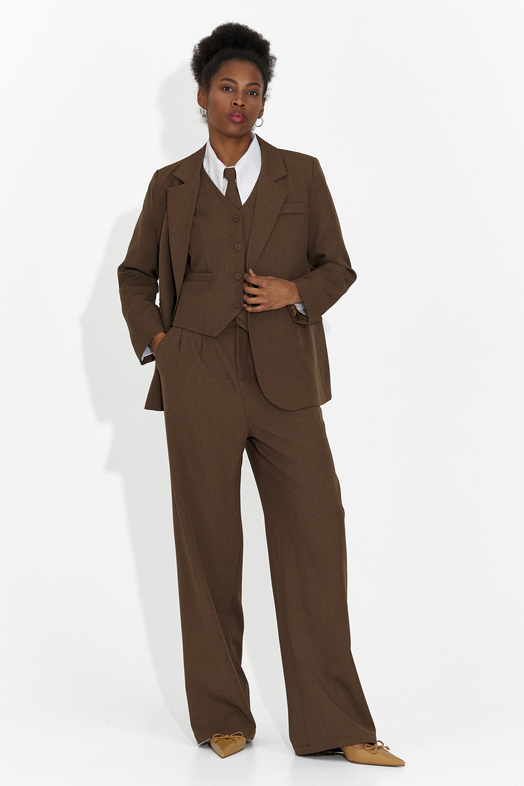 4 Pezzi Completo Pantaloni + Gilet + Giacca + Cravatta Marrone