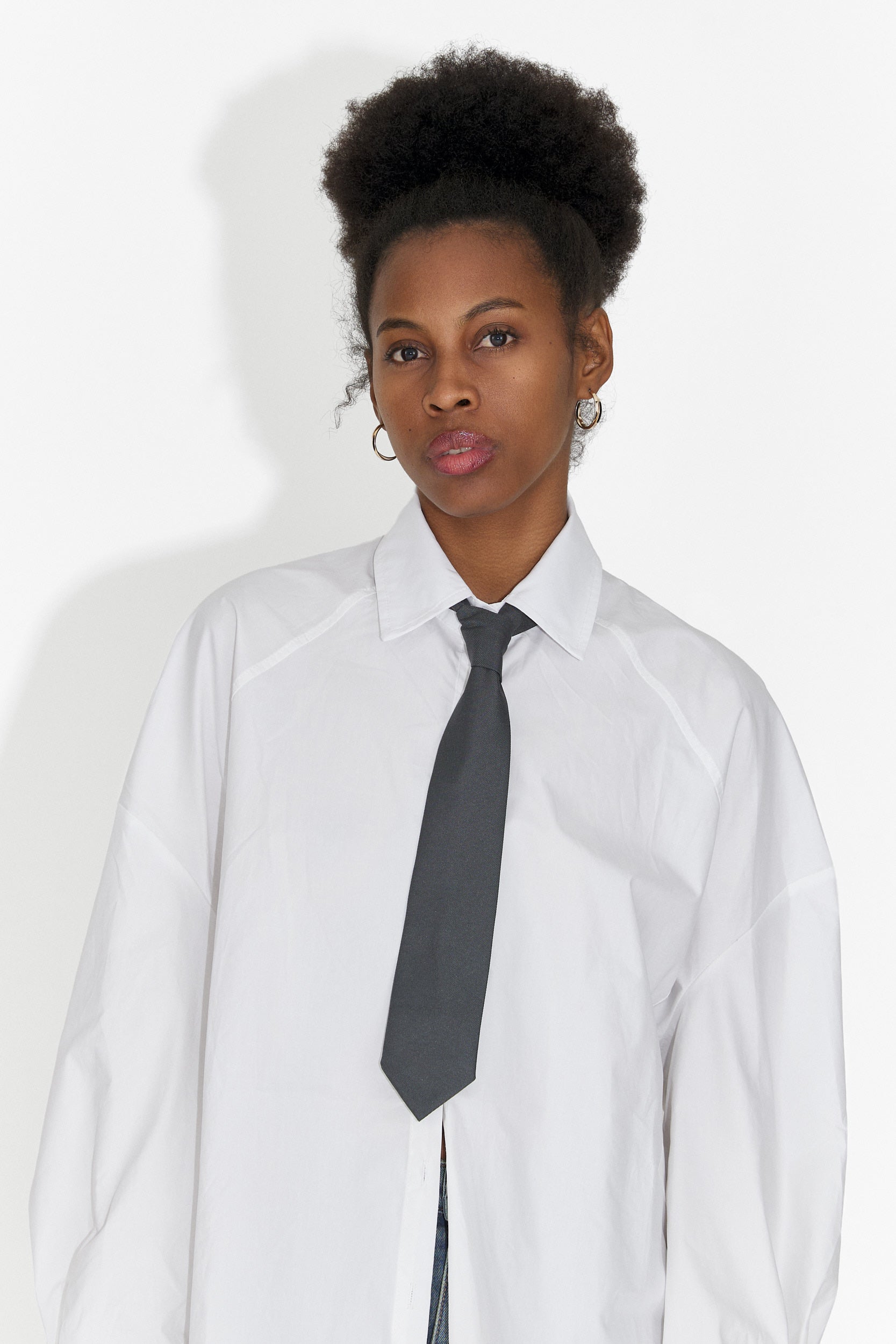 Cravatta da Donna Grigia di Sindia Bogas