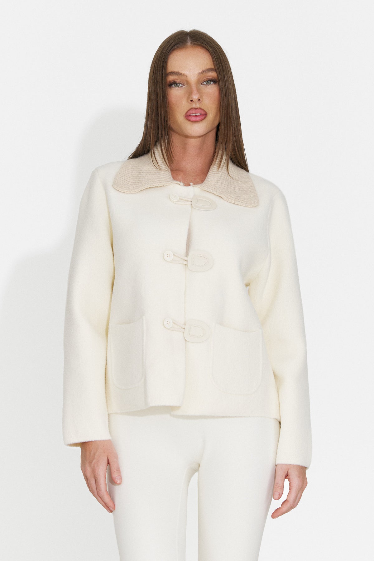 Jacheta casual crem Jatvoelia Bogas
