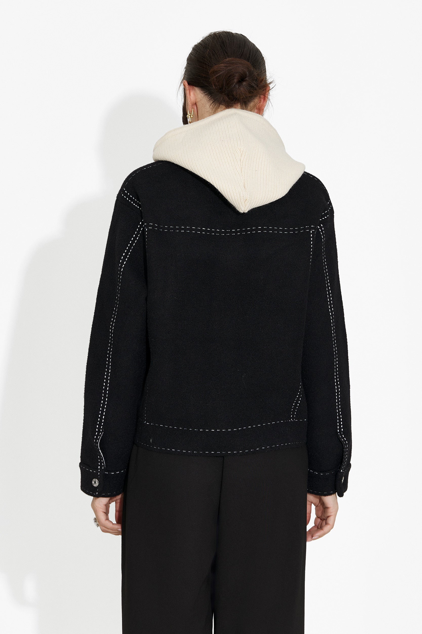 Giacca Casual Nera da Donna di Mirtha Bogas