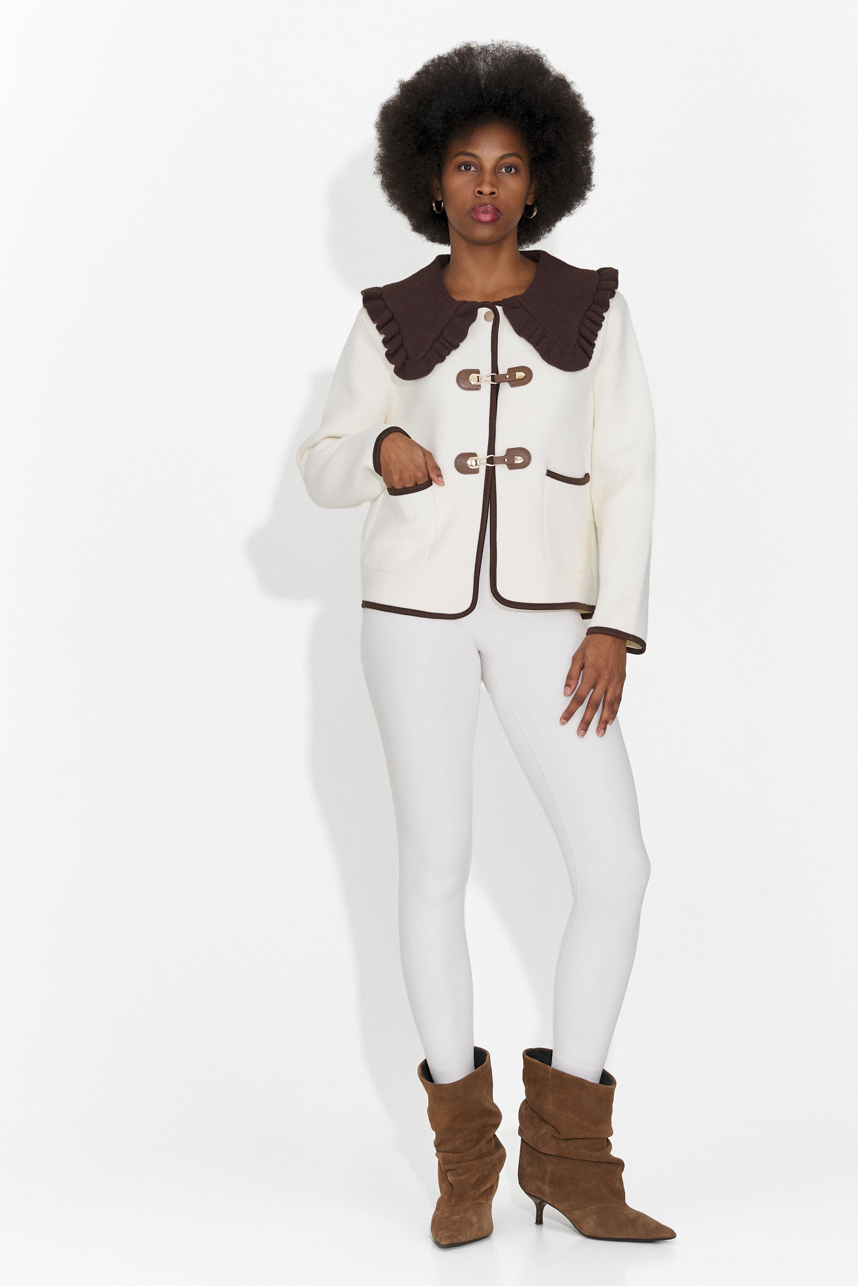 Elegante giacca da donna in crema Atila Bogas