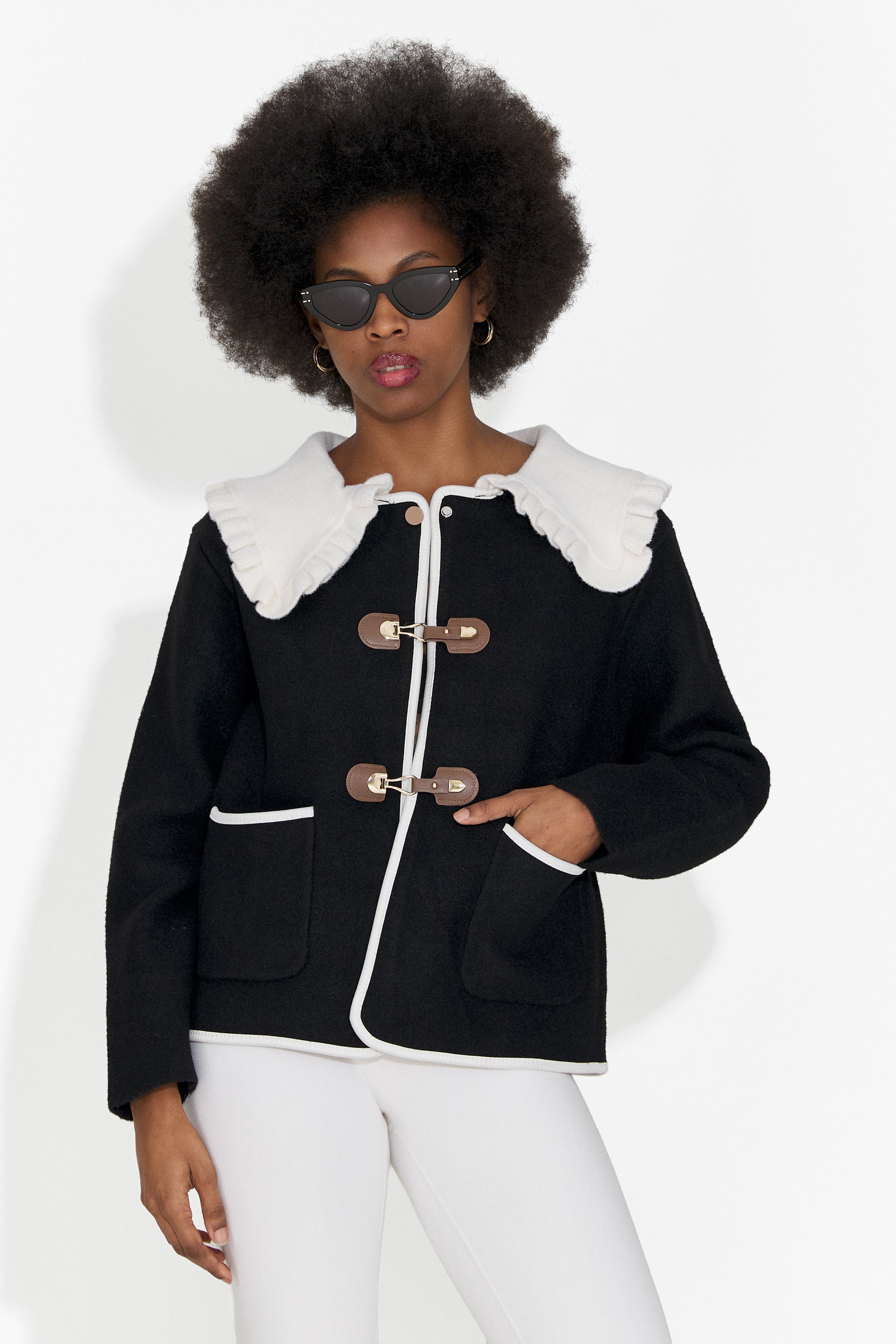 Elegante Giacca Nera da Donna di Atila Bogas