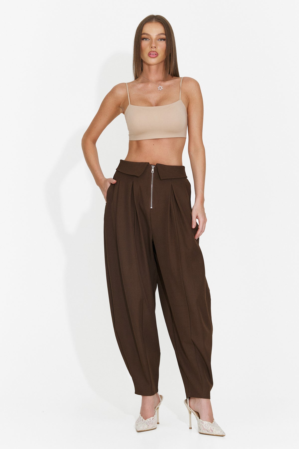 Pantaloni casual maro Scnoioria Bogas
