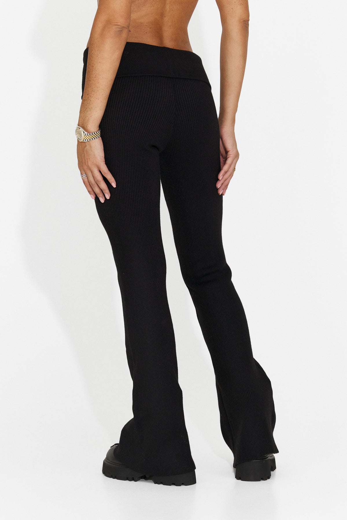 Pantaloni casual negri Trivaielia Bogas