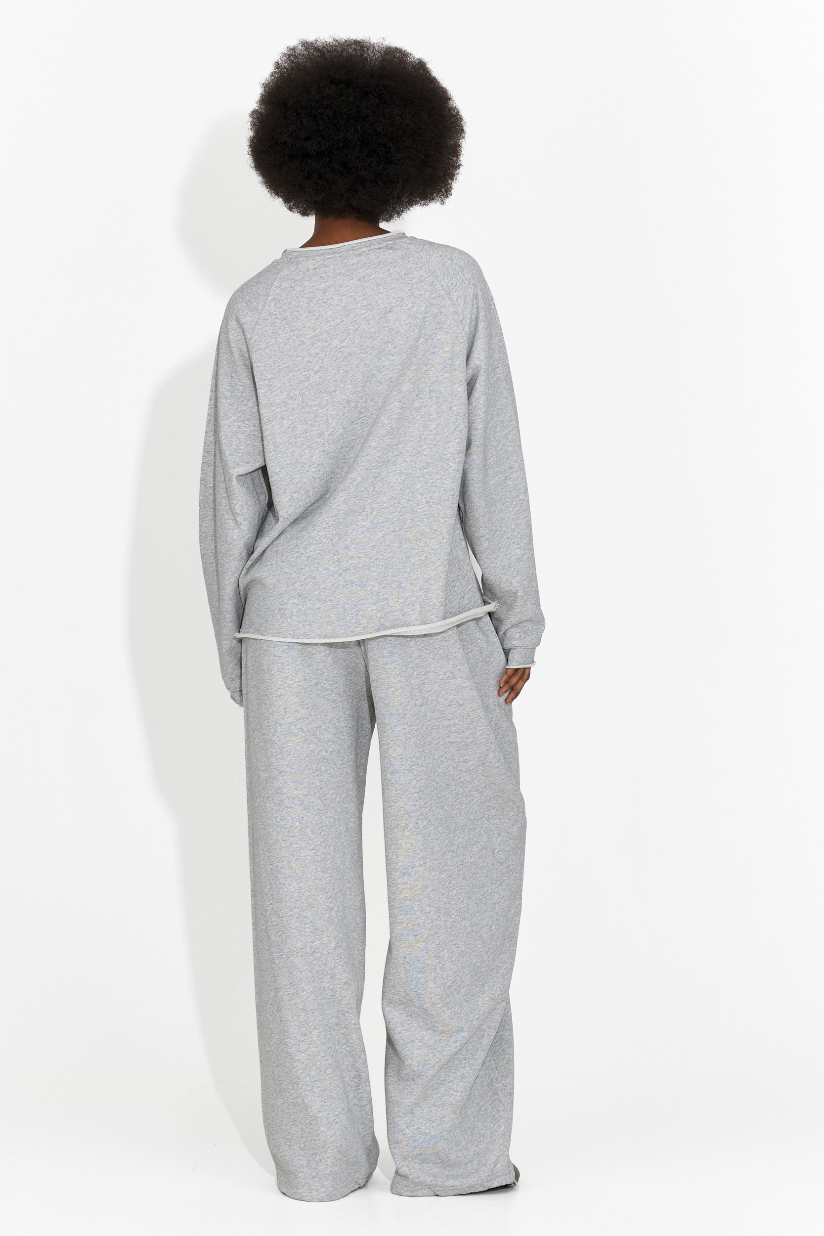 Pantaloni Casual Grigi da Donna di Romela Bogas