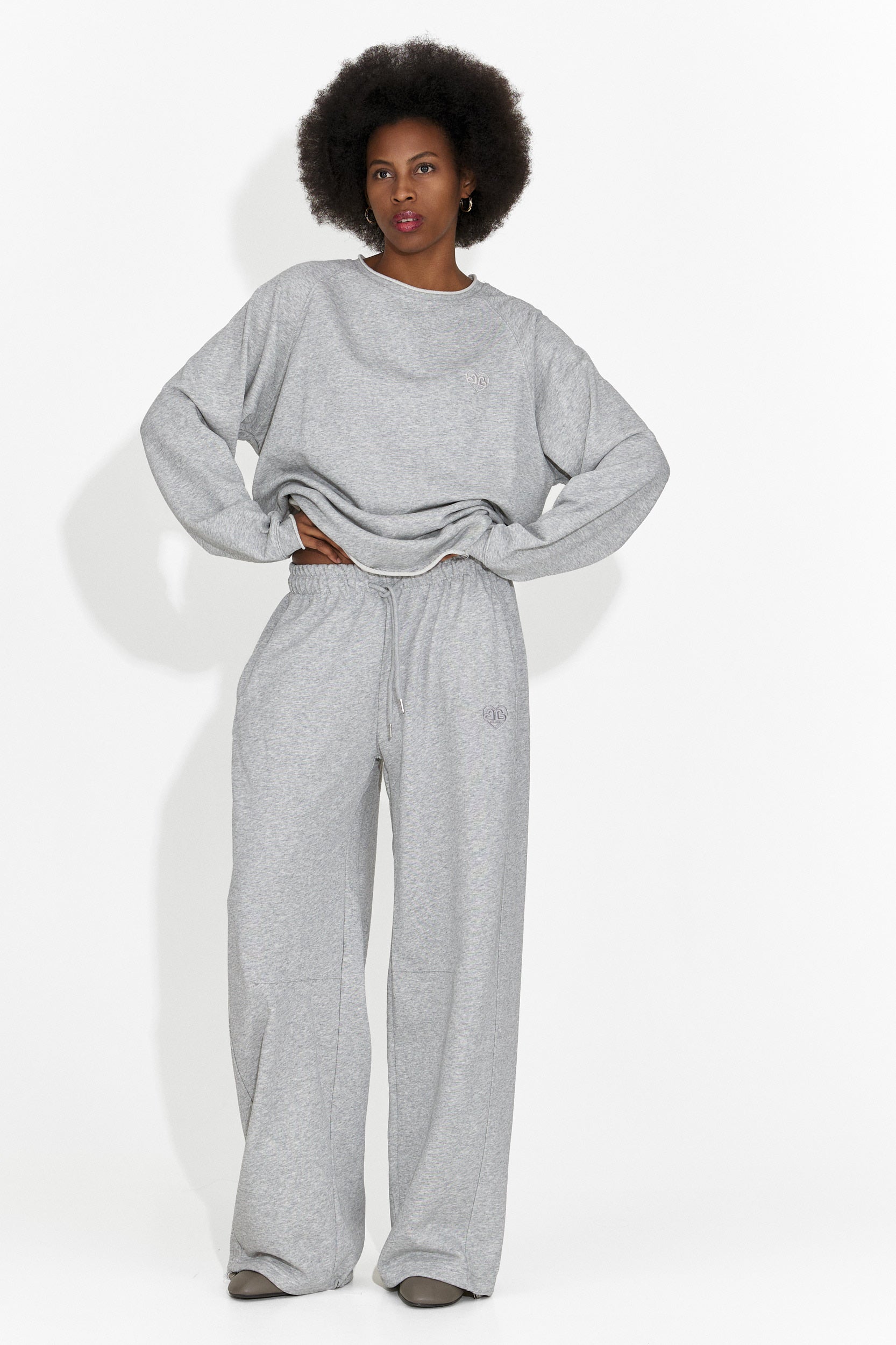 Pantaloni Casual Grigi da Donna di Romela Bogas