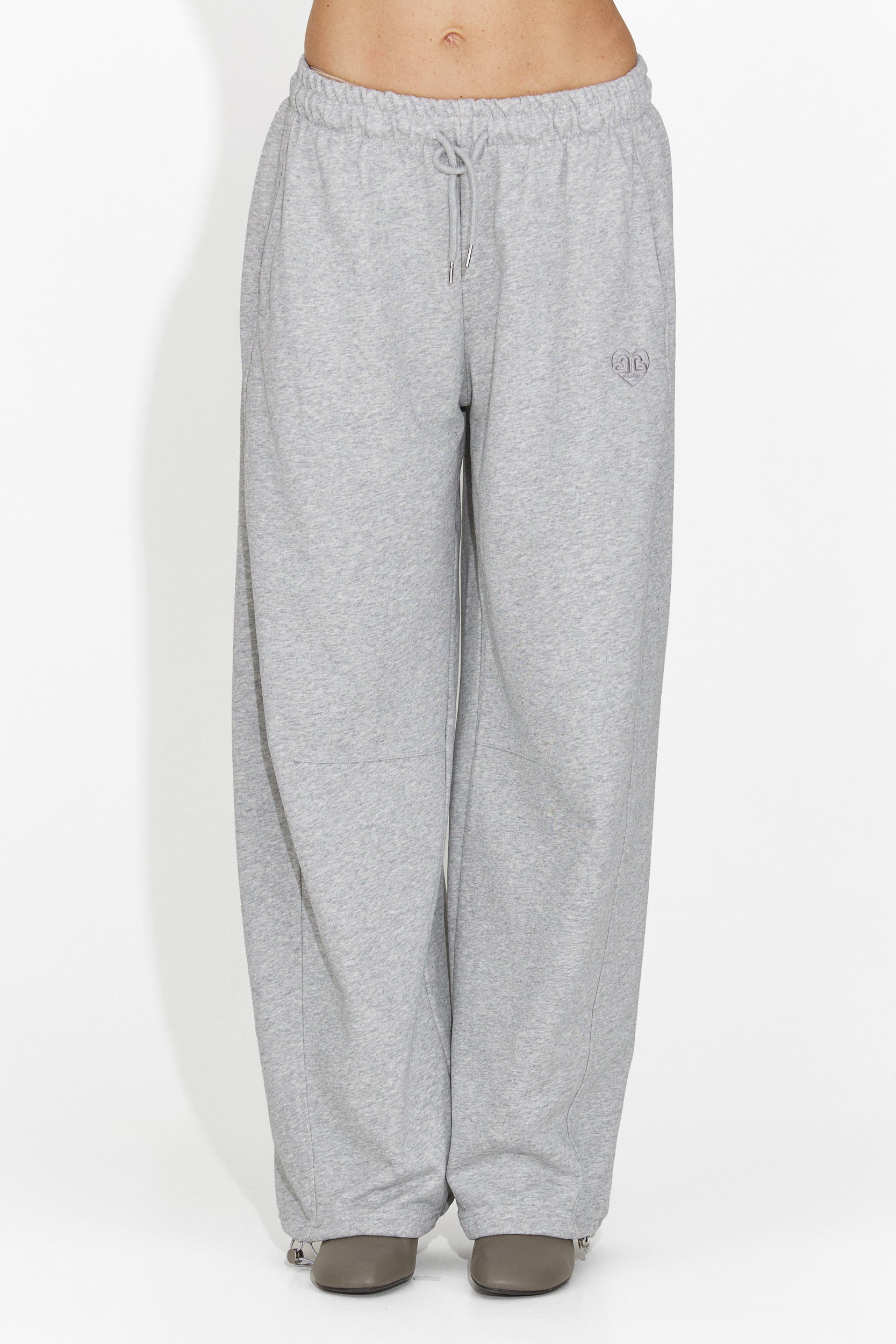 Pantaloni Casual Grigi da Donna di Romela Bogas