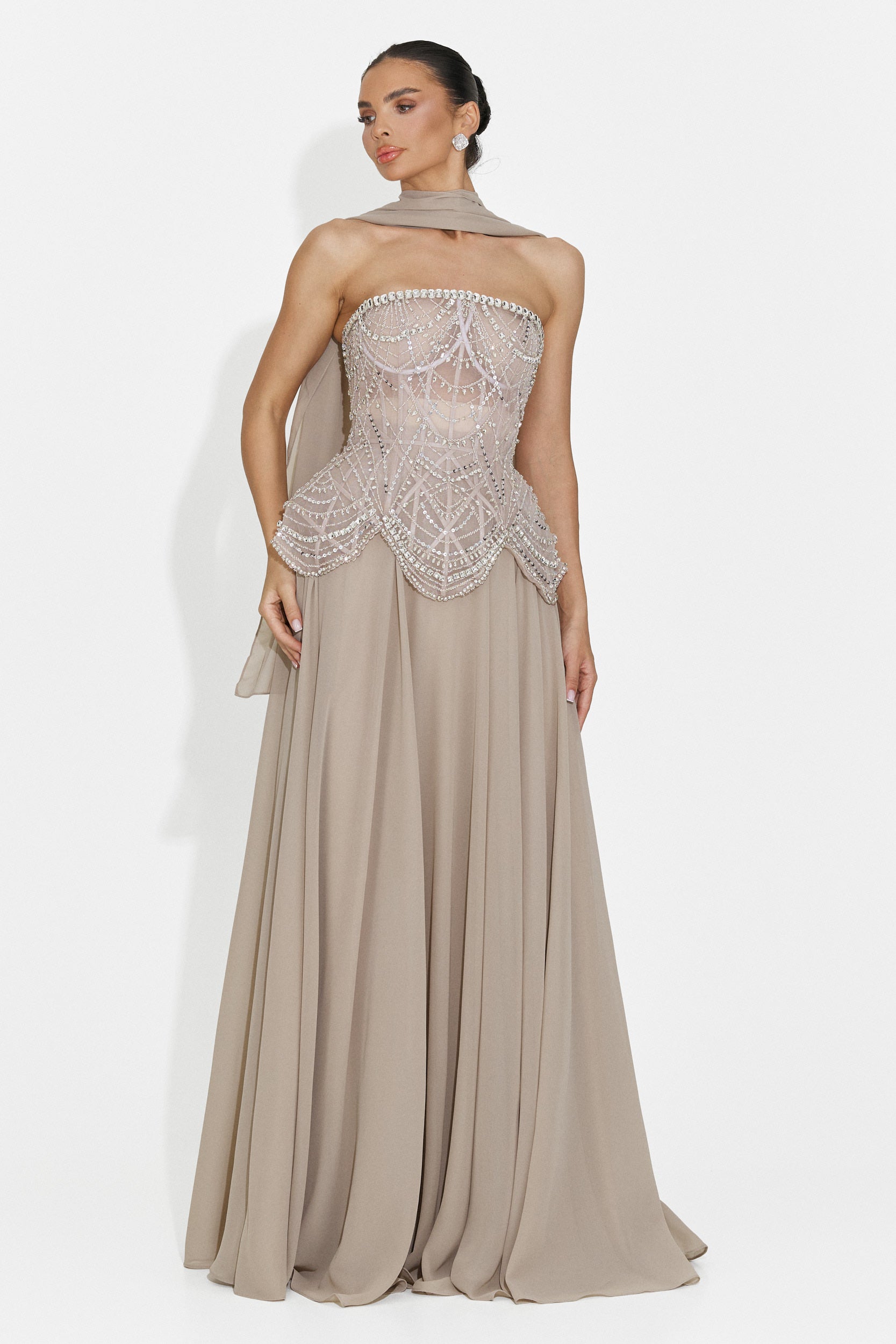 Rochie dama lunga bej Jutta Bogas