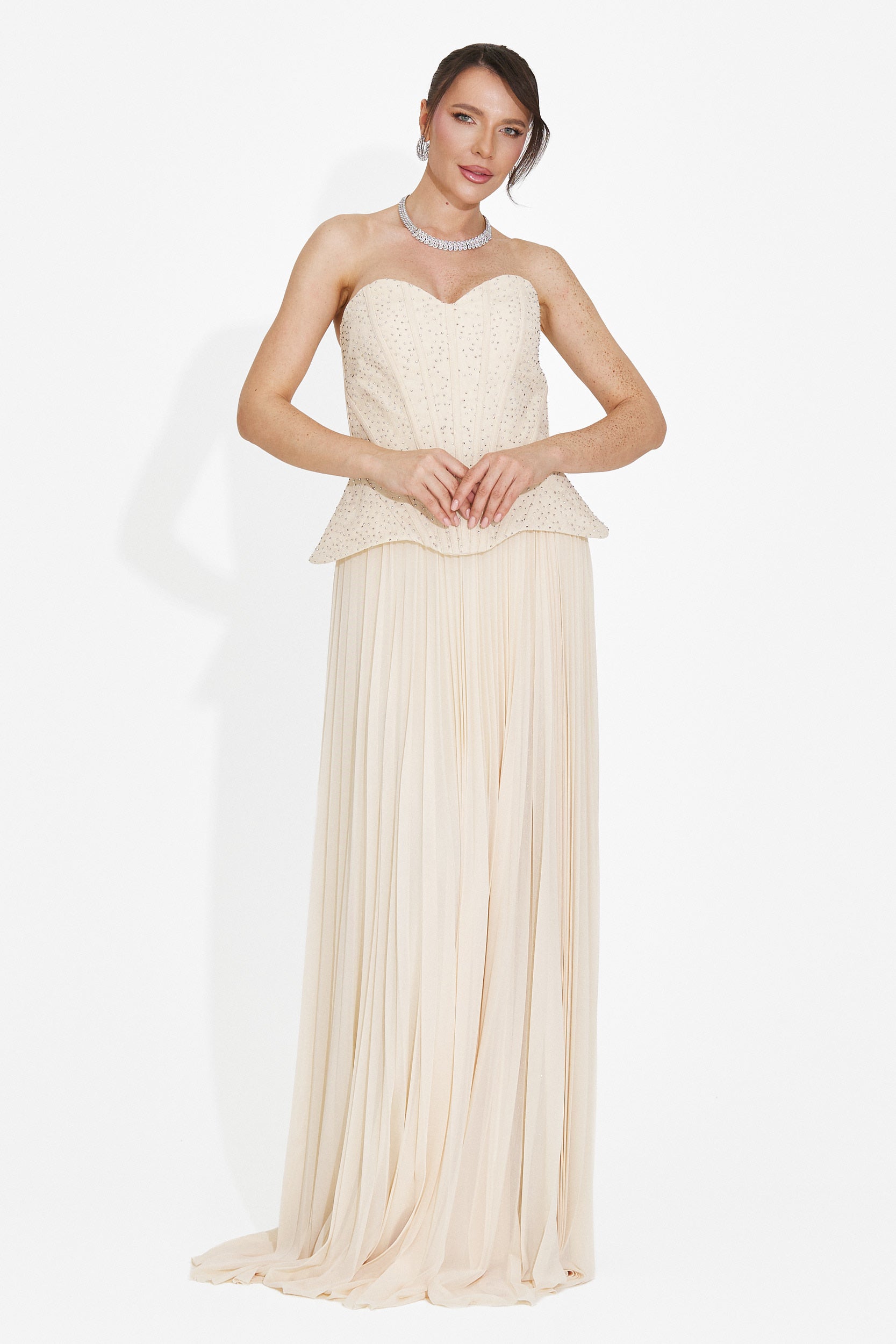 Lungo Vestito Beige da Donna di Mivea Bogas