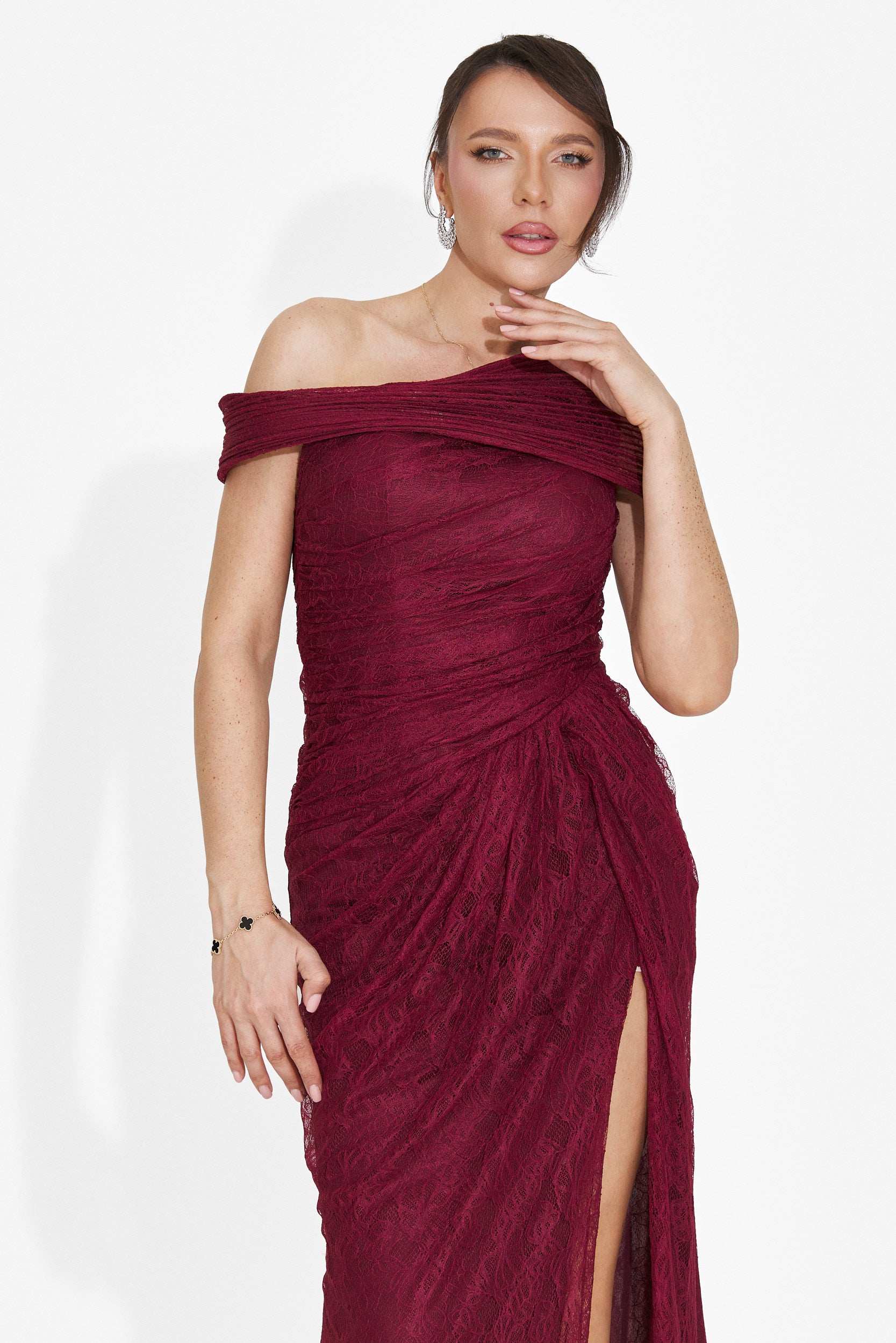 Lungo Vestito Bordeaux da Donna di Alanea Bogas