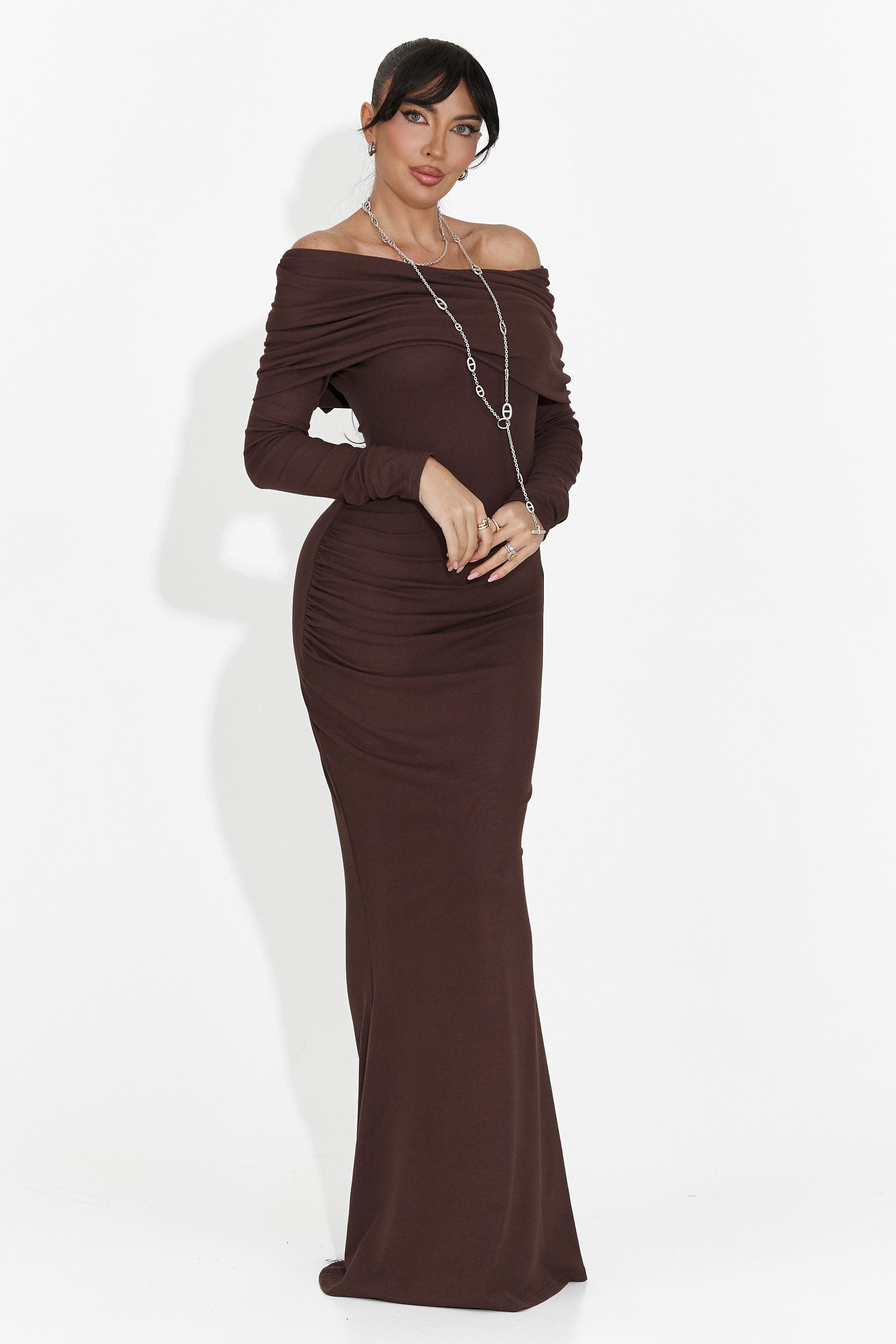 Abito Lungo Marrone da Donna di Briania Bogas