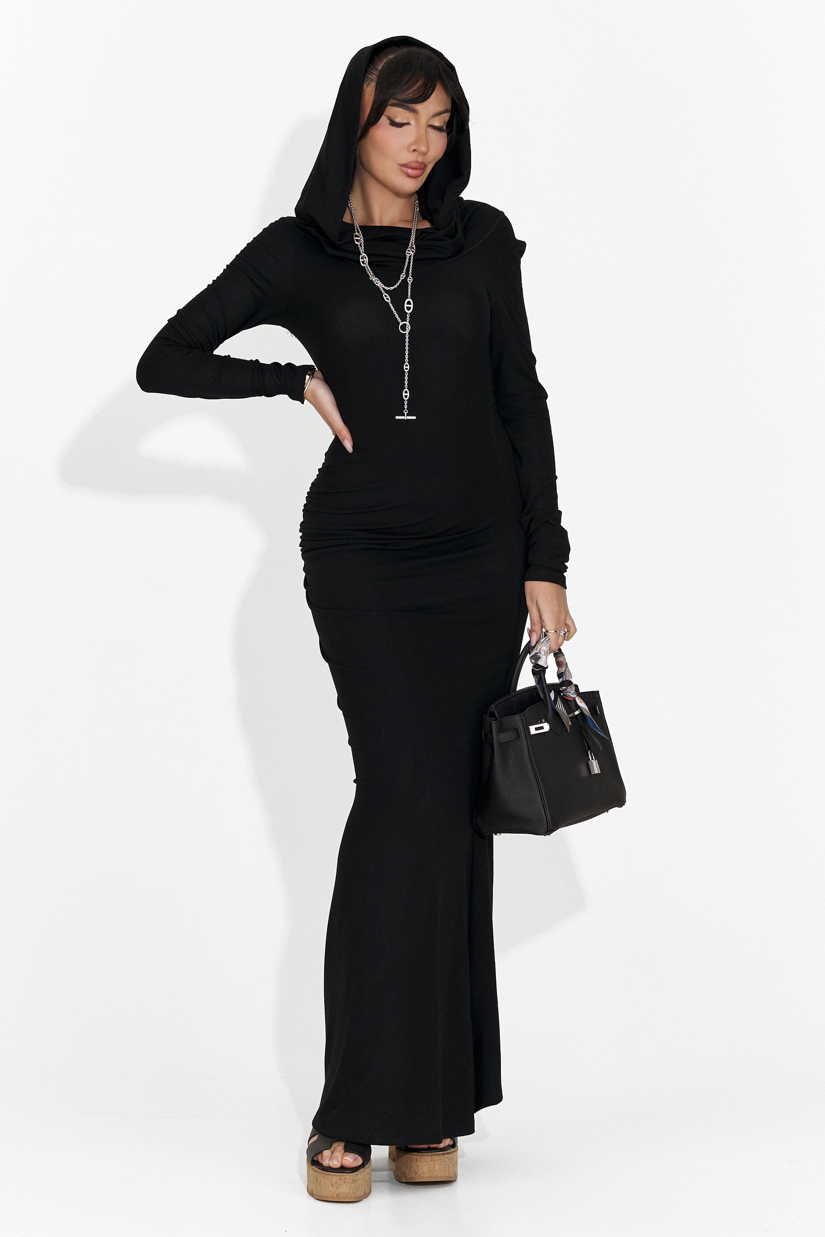 Abito Lungo Nero per Donne di Briania Bogas