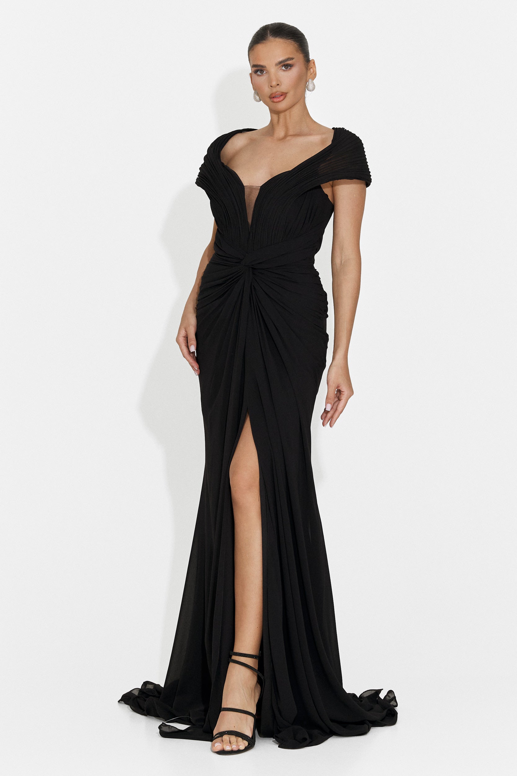 Lungo Vestito Nero da Donna di Emilia Bogas