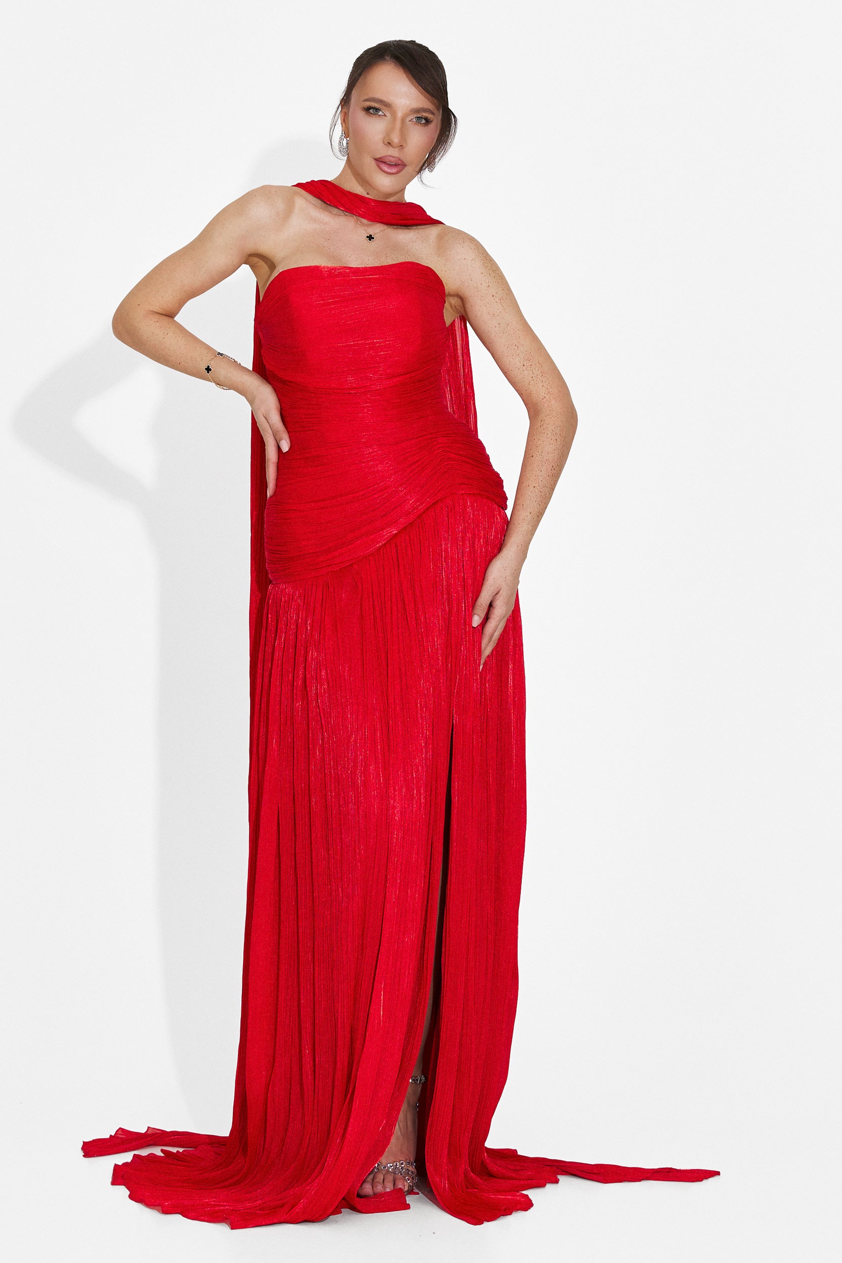 Lungo Vestito Rosso da Donna di Gabielia Bogas