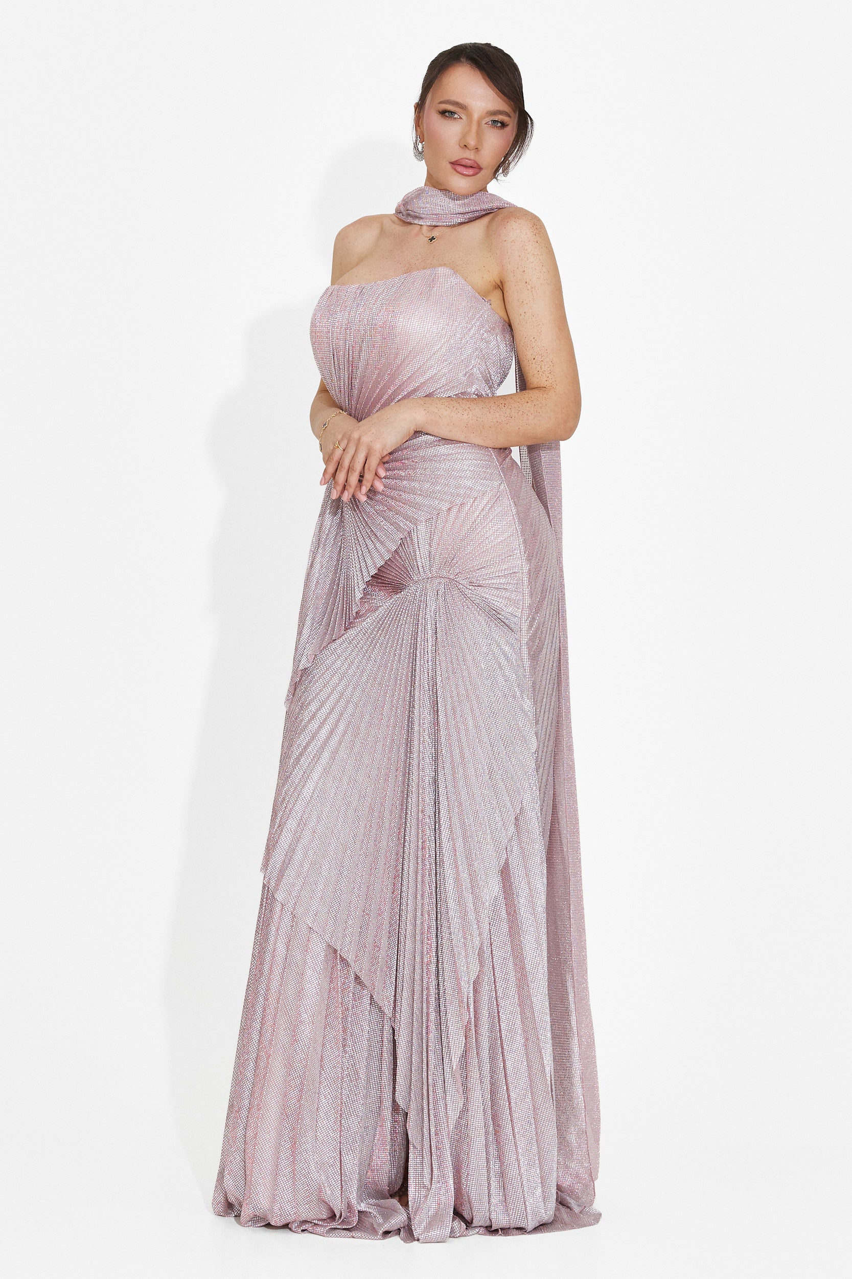 Lungo Vestito Rosa da Donna di Veriona Bogas