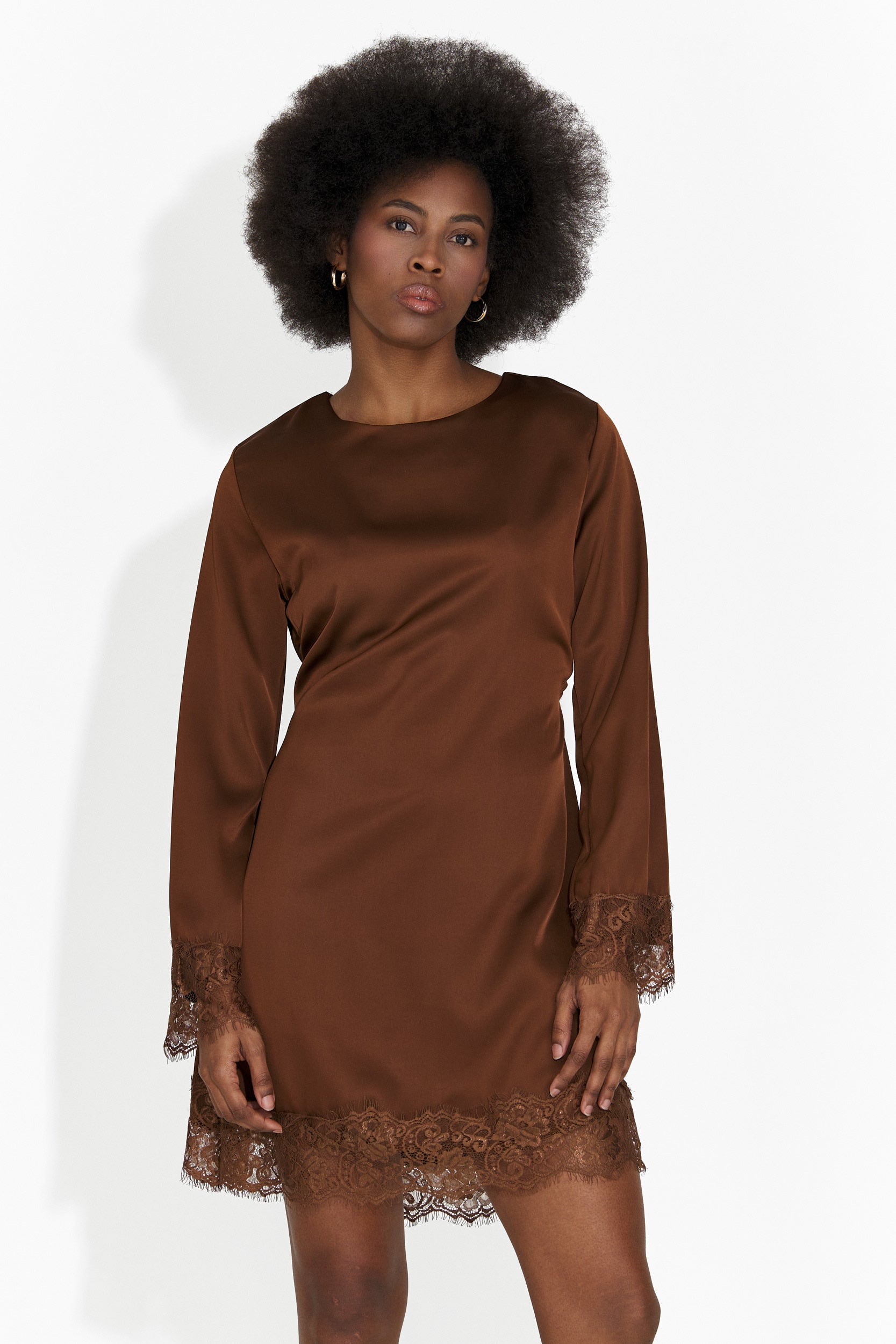 Vestito Marrone Corto da Donna di Olmaria Bogas