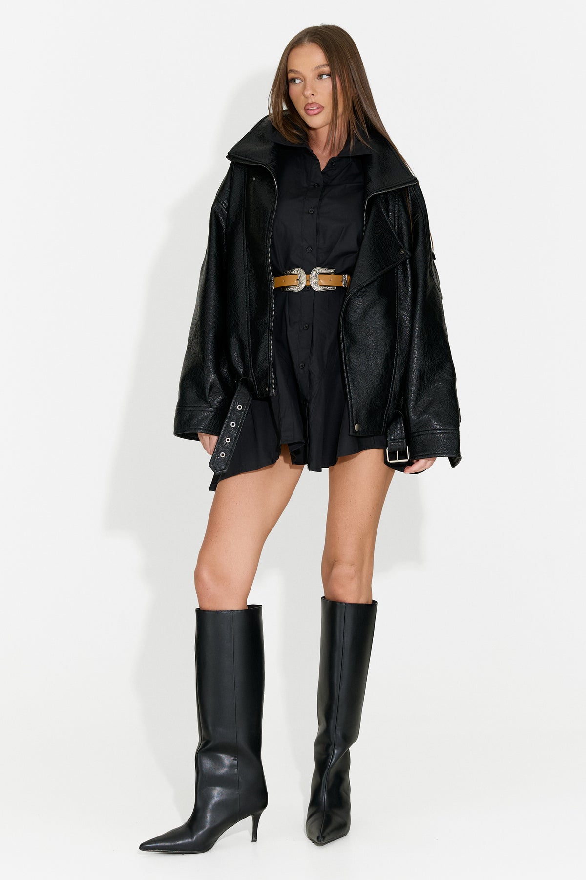 Abito corto da donna stile camicia nero Trenieiza Bogas
