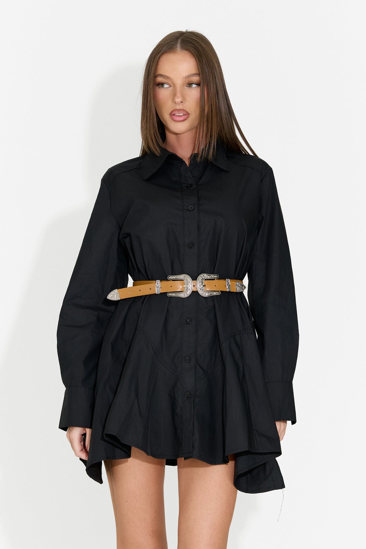 Abito corto da donna stile camicia nero Trenieiza Bogas