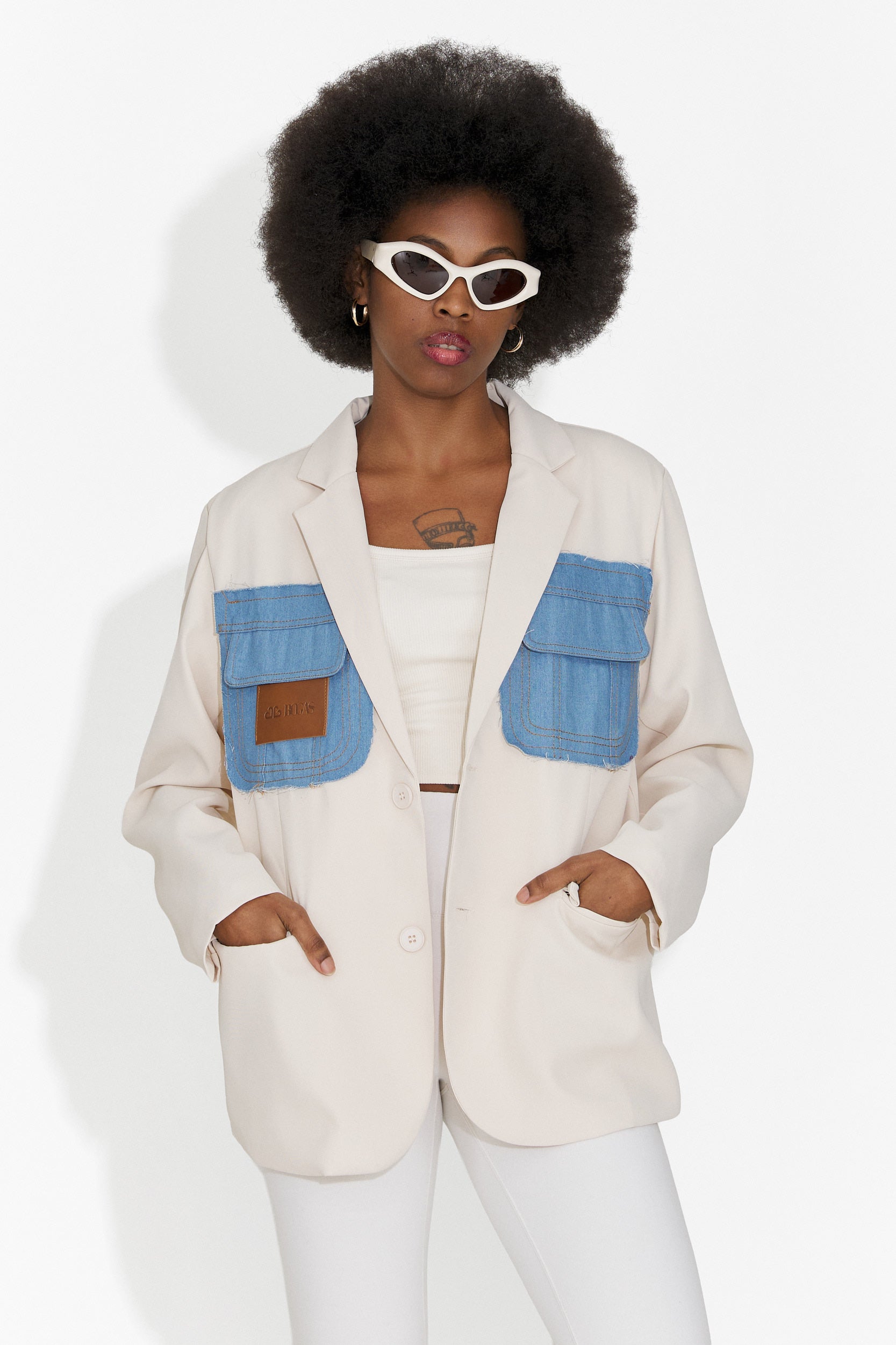 Elegante giacca da donna in crema Graziela Bogas