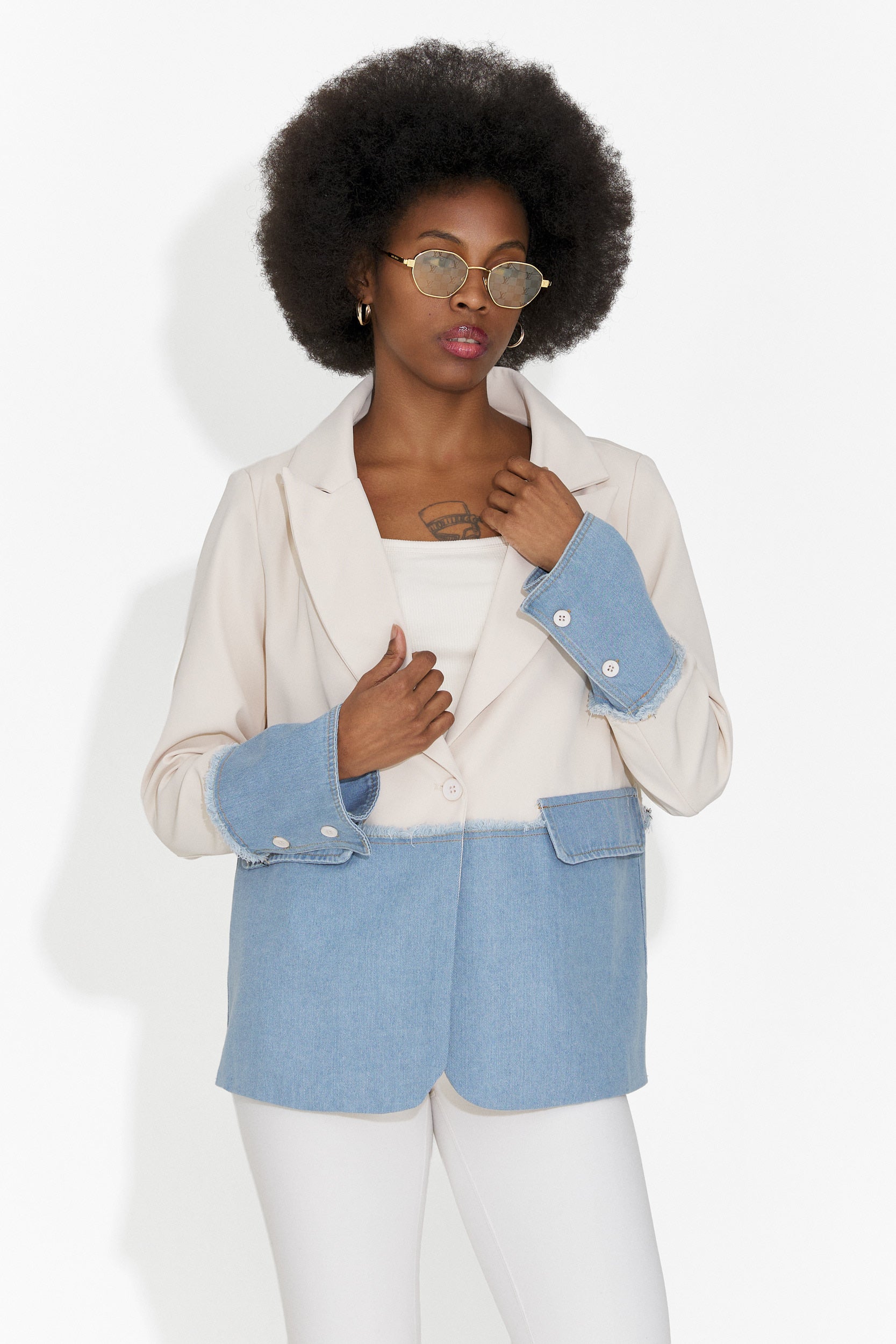 Elegante giacca da donna in crema Samiria Bogas